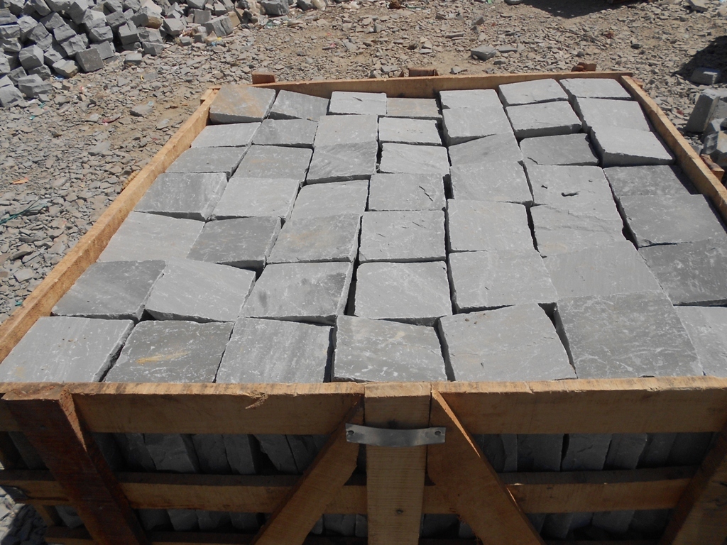 Kandla Grey Indian Sandstone Cobble Stone Pavers - Application: Outdoor Paving