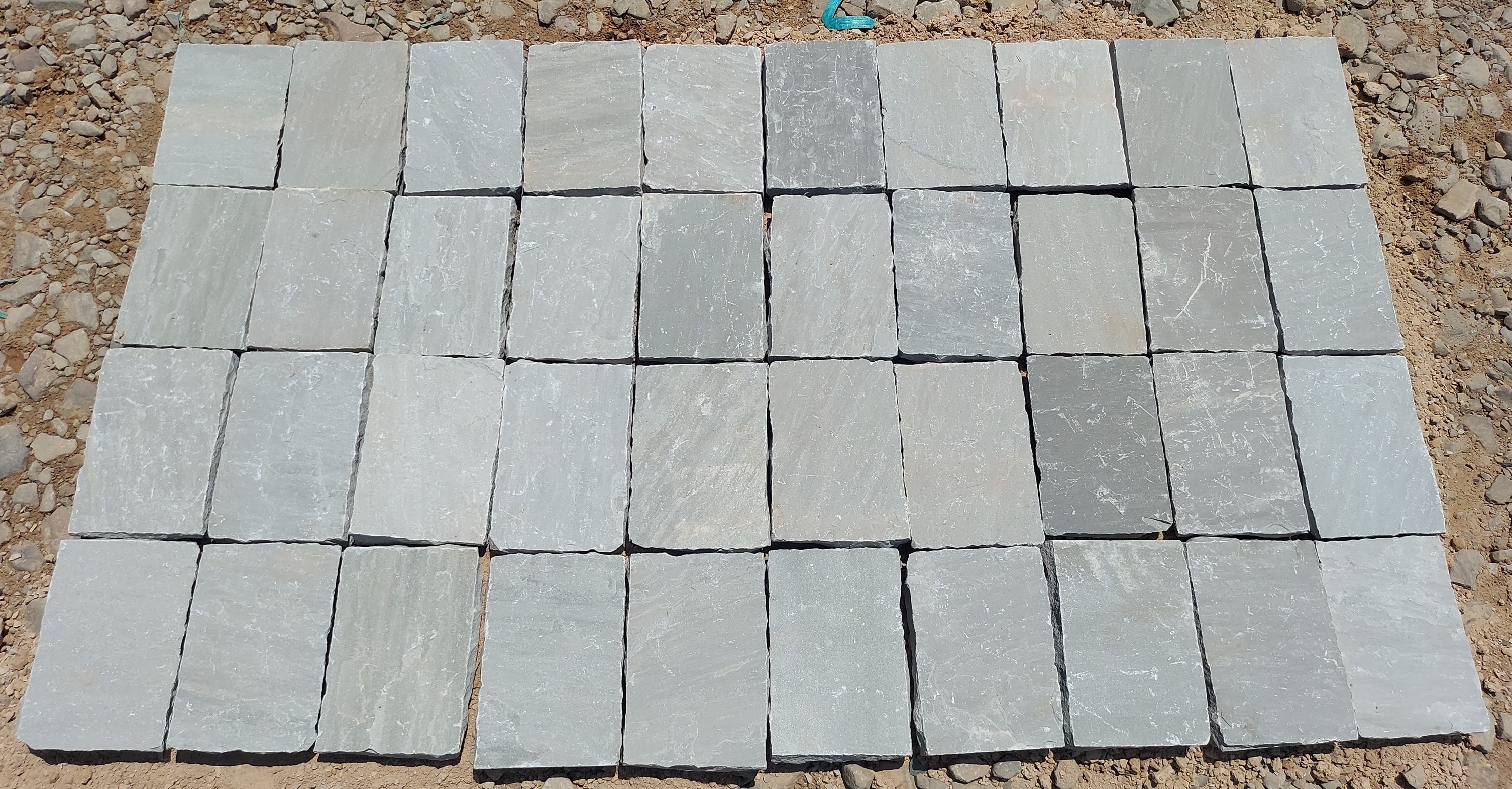Kandla Grey Indian Sandstone Cobble Stone Pavers - Application: Outdoor Paving