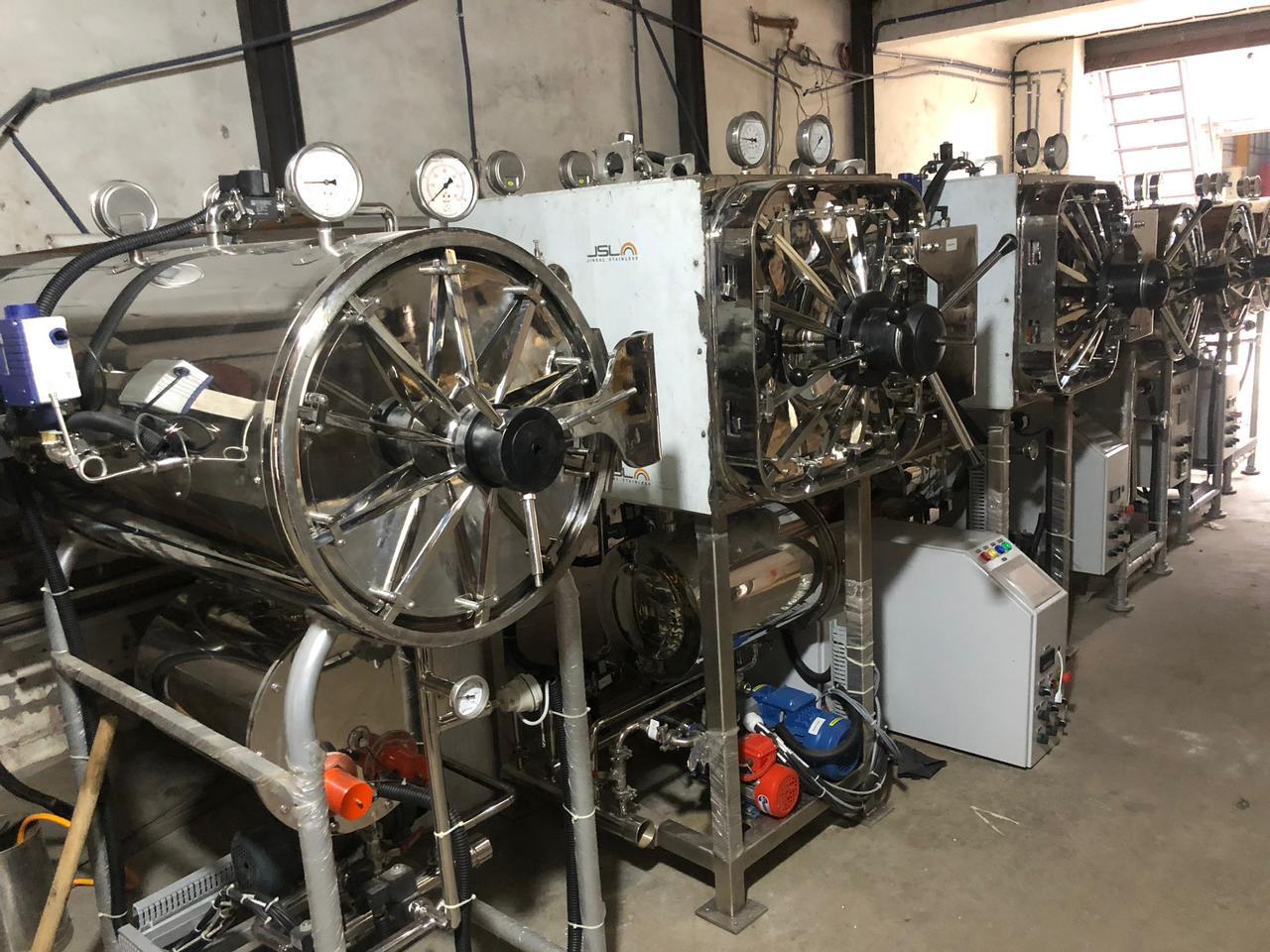 Horizontal Autoclave - Chamber Size: As Per User Requirement With Customization