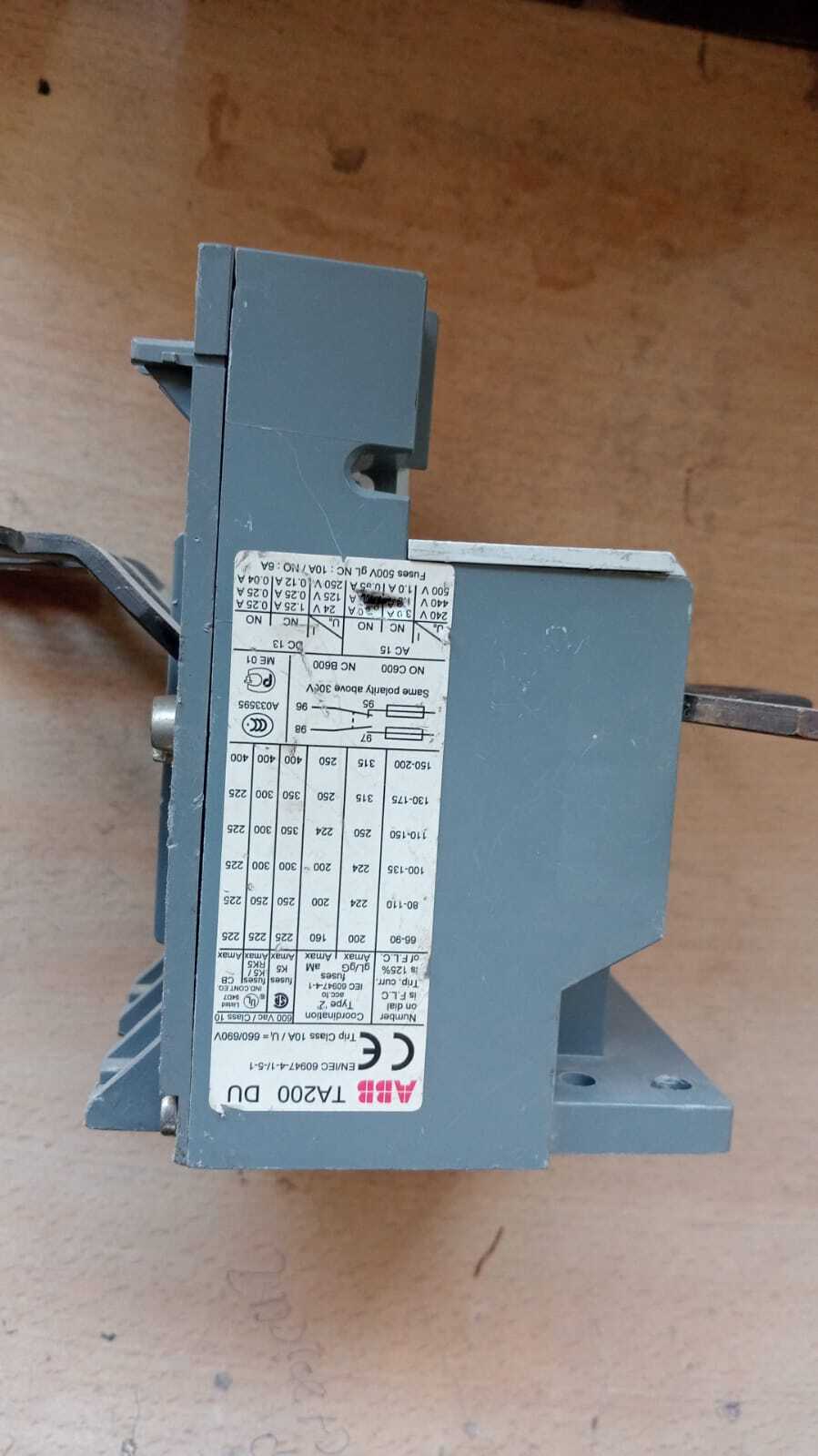 Abb Ta200 Du Thermal Overload Relay - 80-110 A, 600 Vac Coil Voltage, Ip54 Protection Level, Grey Color, 50 Hz Frequency, Industrial Application