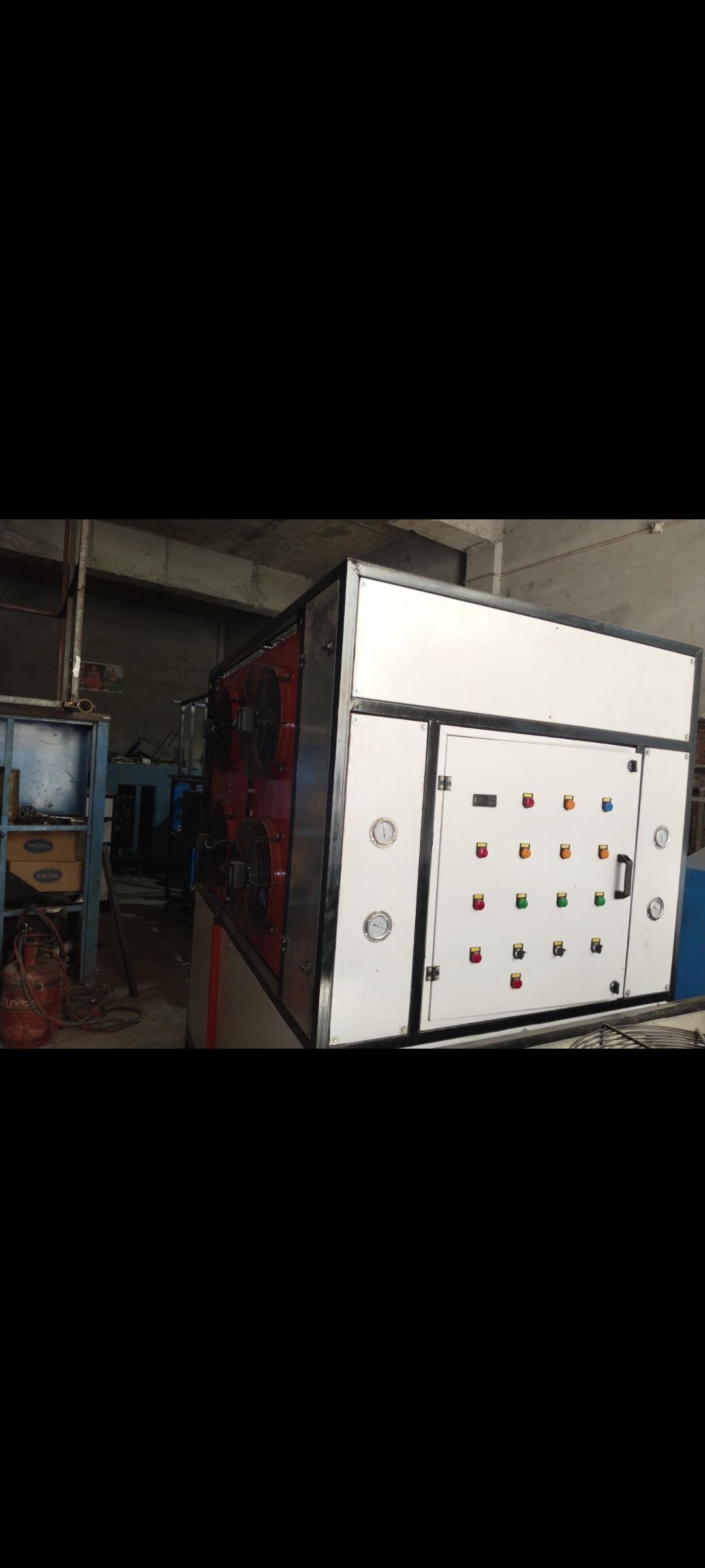 Air Cooled Chiller - Steel, 1000x800x1500 Mm | 5-10 Kw Cooling Capacity, R410a Refrigerant, 380v 50hz Power Supply, 300 Kg Weight
