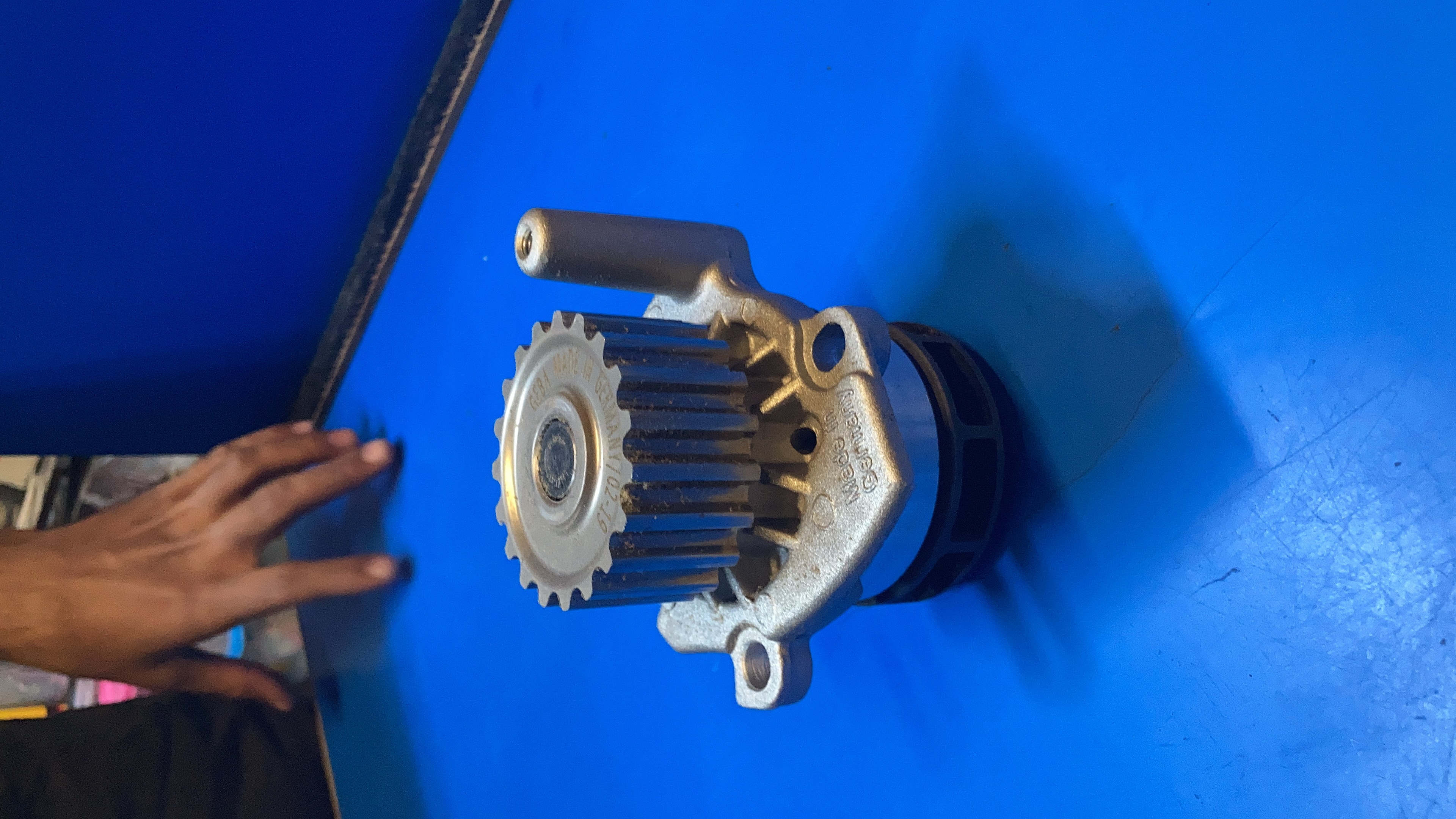 Water Pump Car - Color: Black