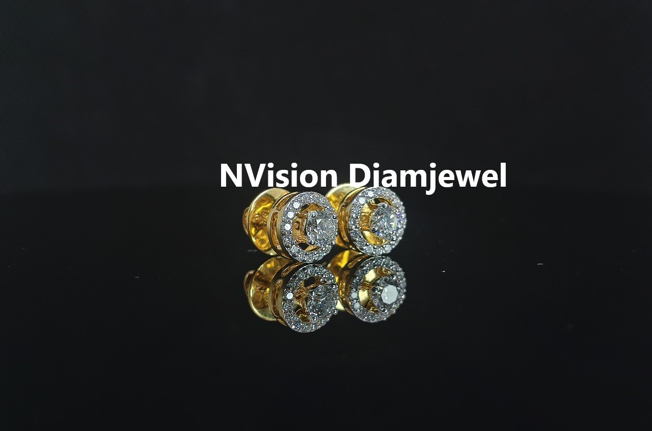 Celestial Halomesmerizing Solitaire Natural Diamonda Studs - Diamond Carat Weight: 0.92 Carat