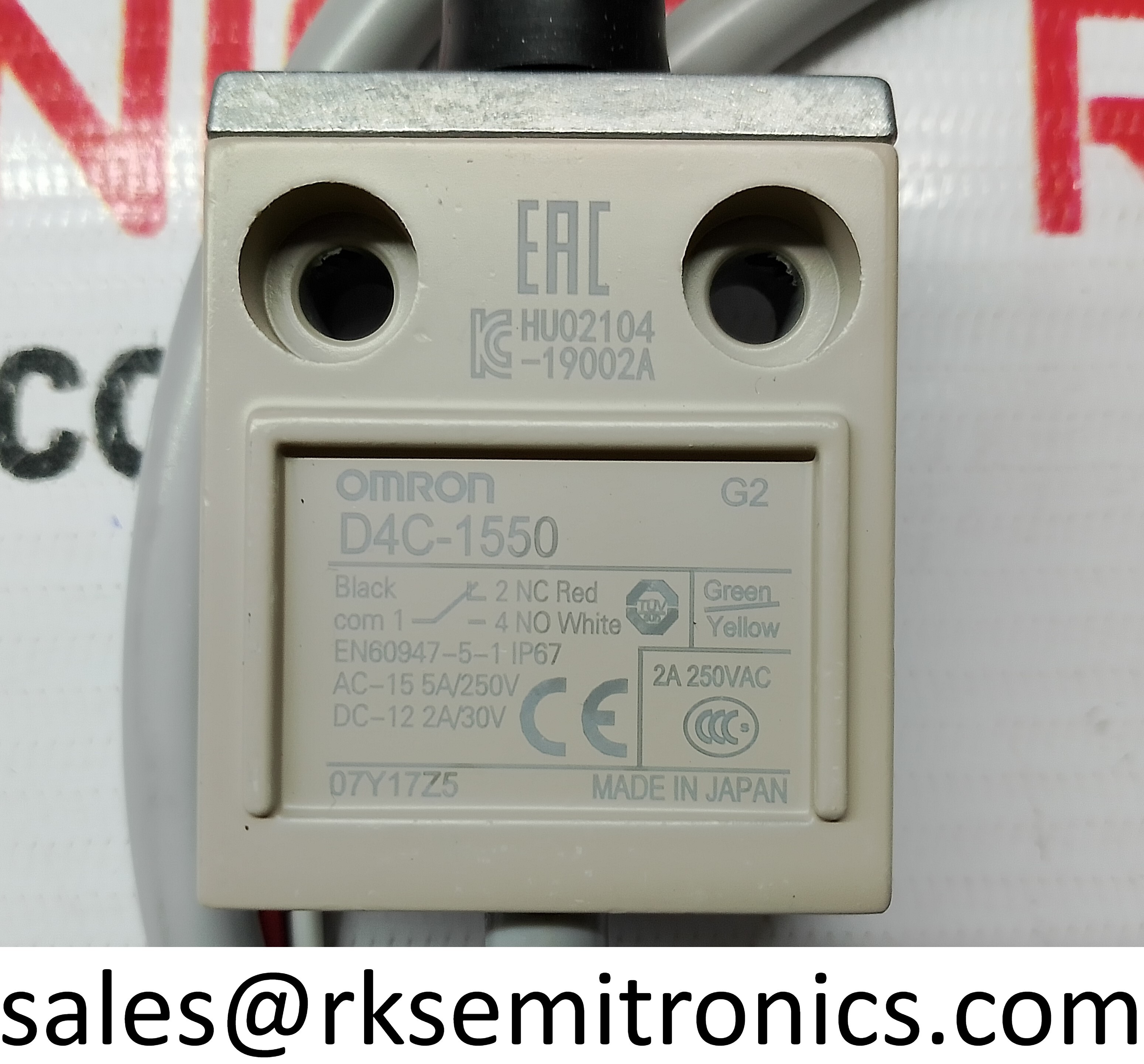 1 Mm-1 M/s 300 V 50/60 Hz, D4c-1550 - Color: Red (Nc)