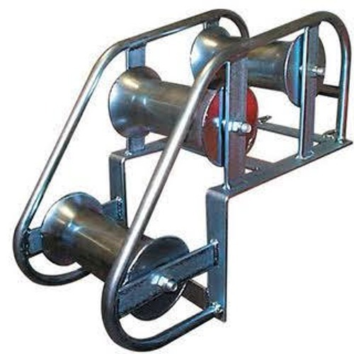Three Cornor Rollers - Color: Black