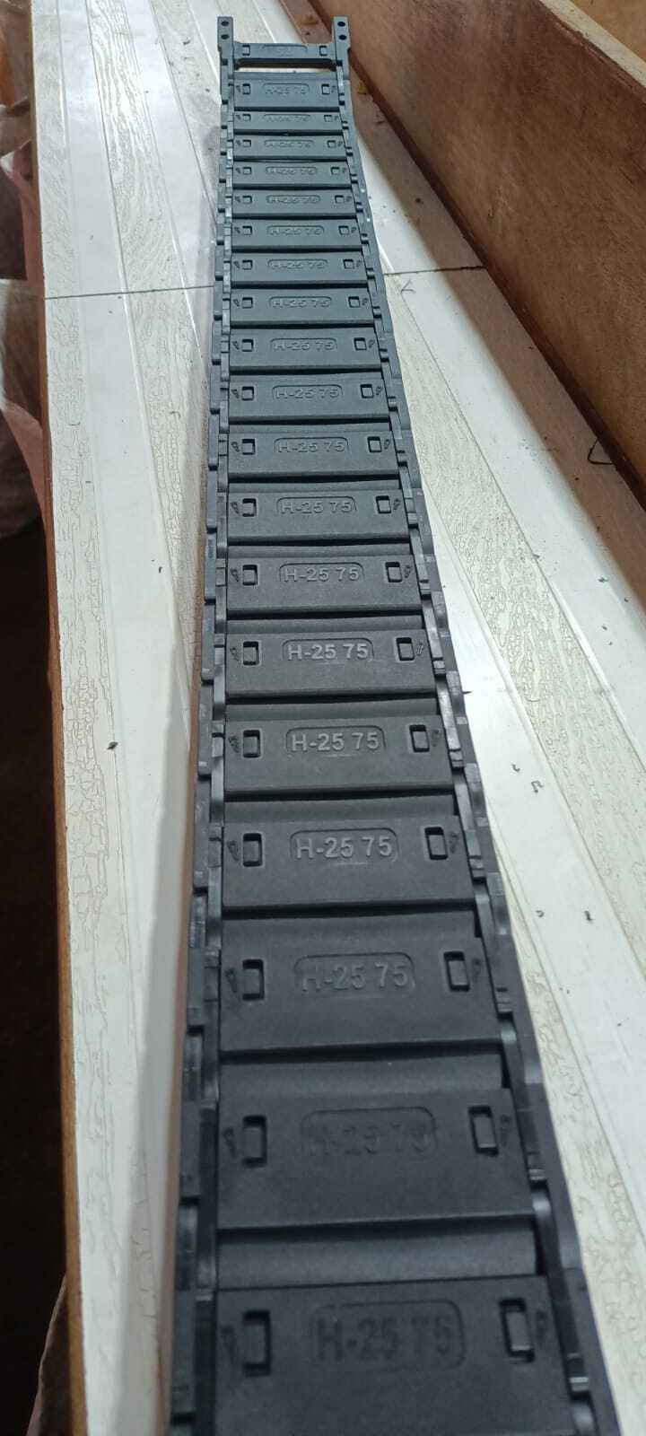 Drag Chain - Nylon-66, 25x75mm, Black | Ready Stock, Suitable For Machinery Usage, 1 Year Warranty