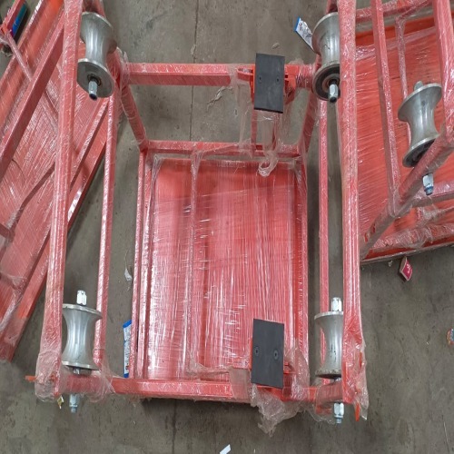 Spacer Trolley - Color: Red