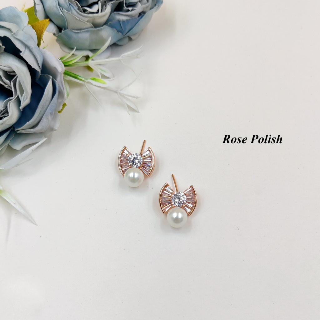 White Pearl Studs - Gender: Women