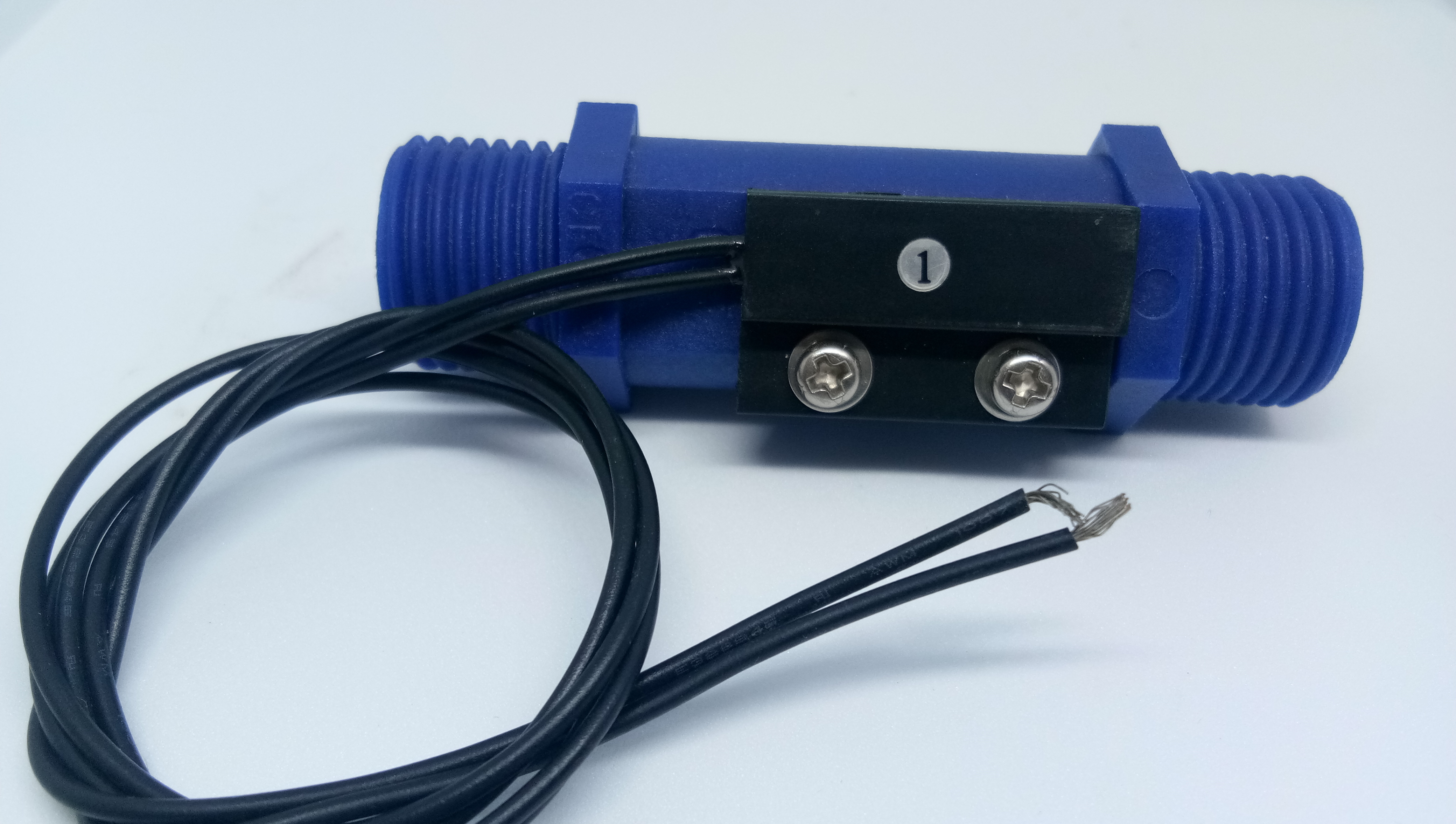 Flow Switch - Color: Blue