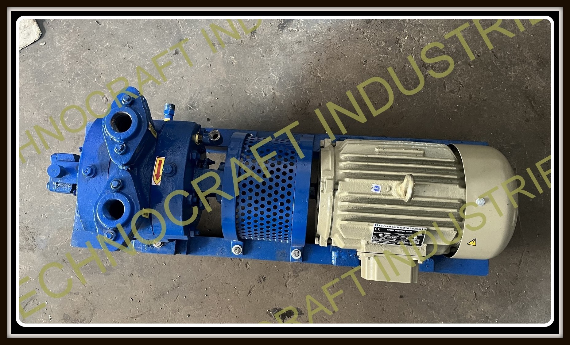 Single Stage Liquid Ring Vacuum Pump For Pharma Industries - Color: Blue