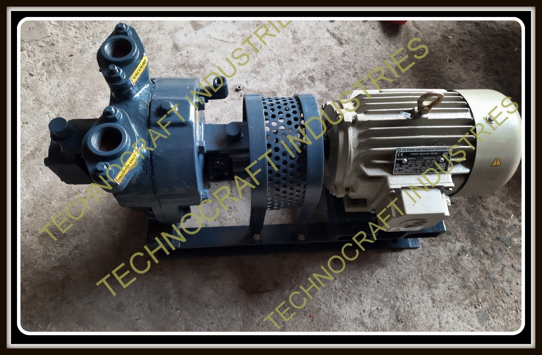 Single Stage Liquid Ring Vacuum Pump For Pharma Industries - Color: Blue
