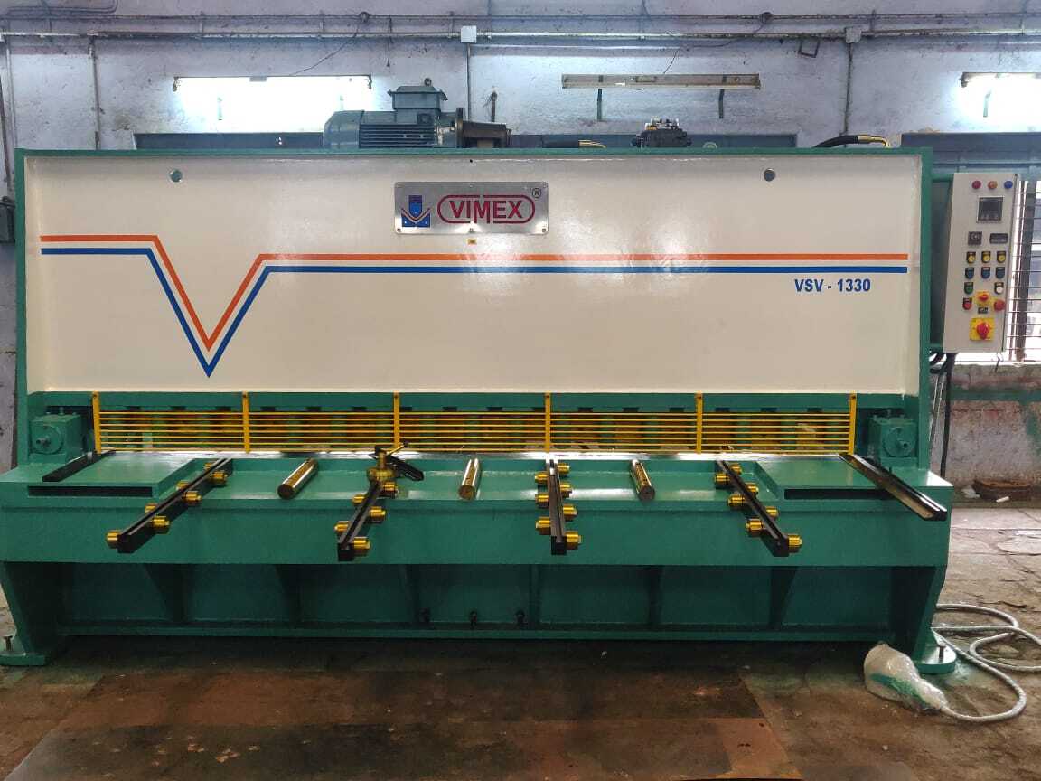 Hydraulic Shearing Machine - Semi Automatic Operation, 4mm To 30mm Cutting Size, Green/red/blue Color | Plc Control System, Warranty Included