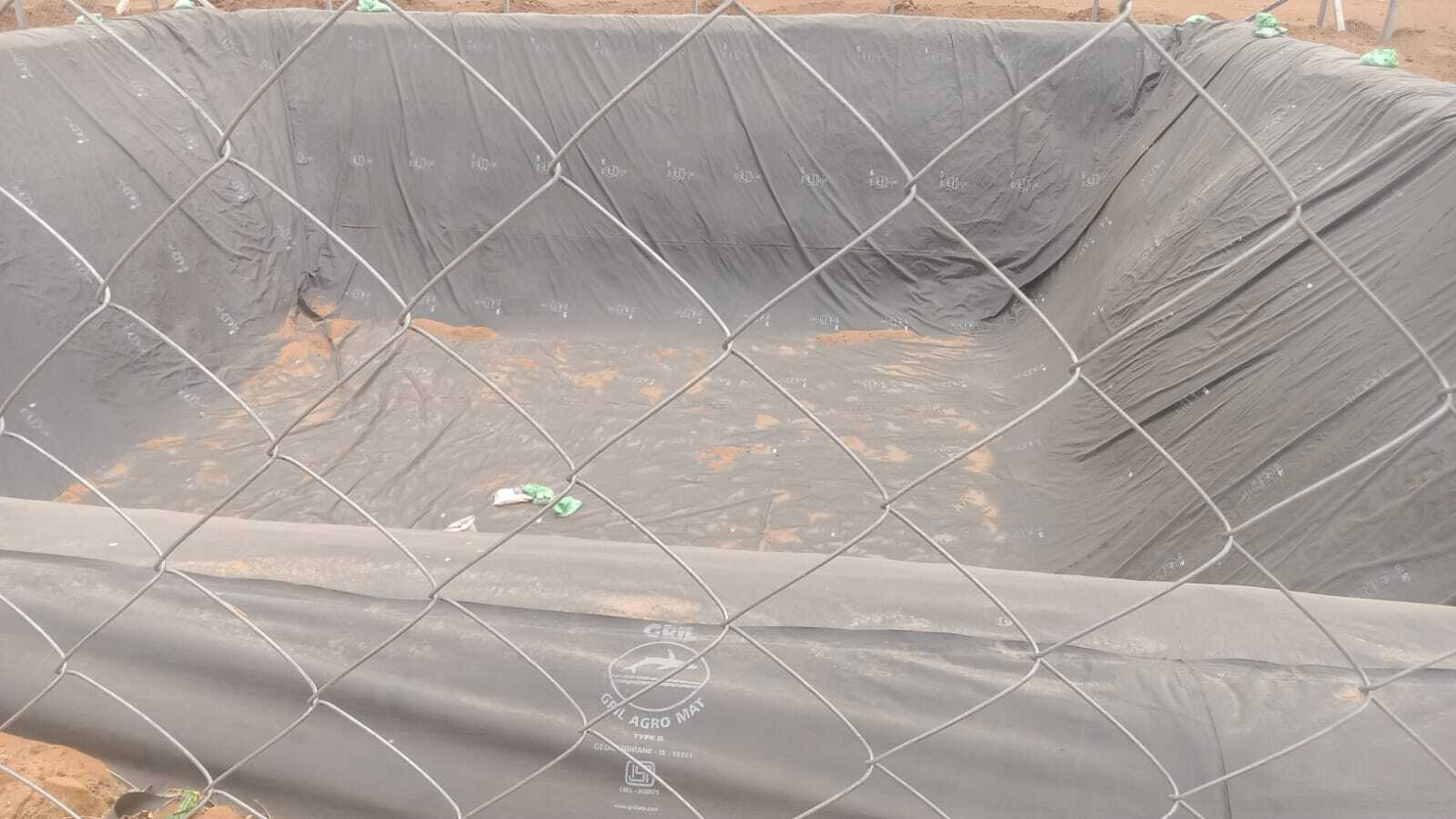 Hdpe Hippo Brand 420 Gsm Geomembrane Pond Liner Sheet - 6x50 Meters, Black Color, 500 Micron Thickness, Uv Stabilized Fabric