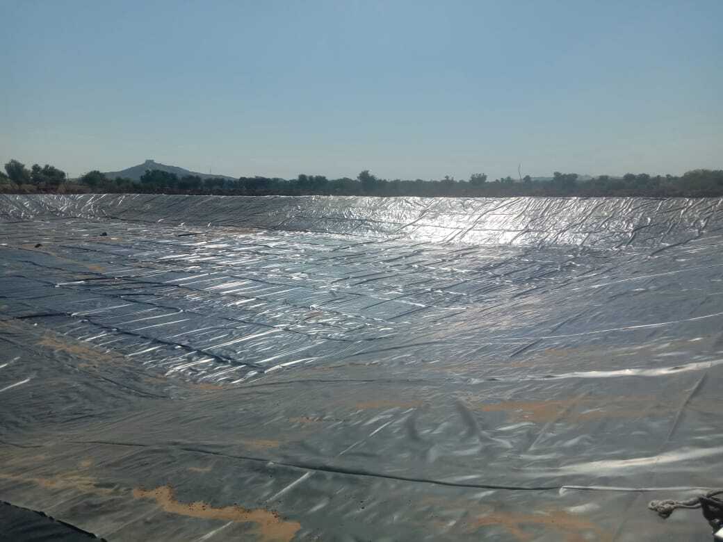 Hdpe Hippo Brand 420 Gsm Geomembrane Pond Liner Sheet - 6x50 Meters, Black Color, 500 Micron Thickness, Uv Stabilized Fabric