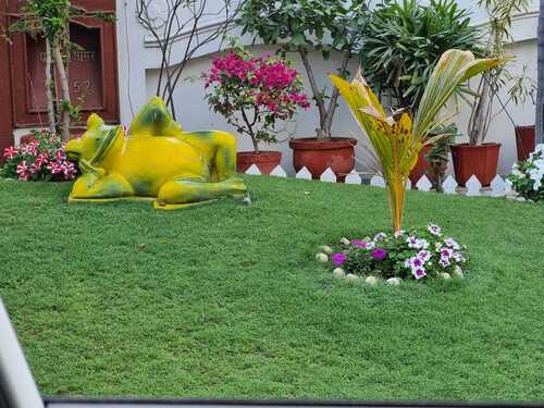 FRP पशु आकृतियाँ