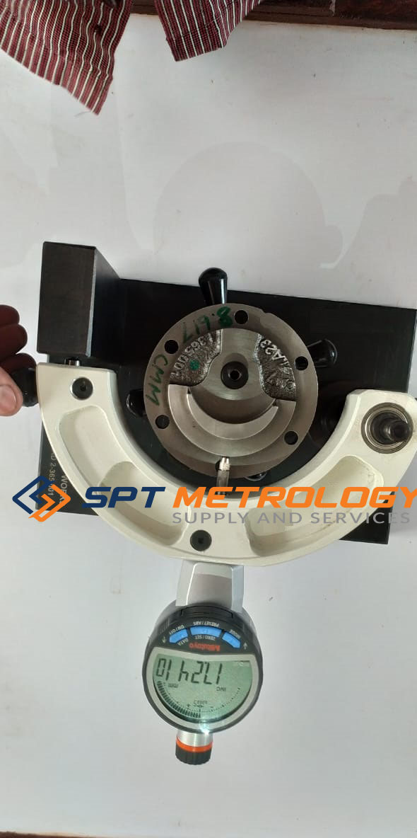 Eccentricity Checking Gauge