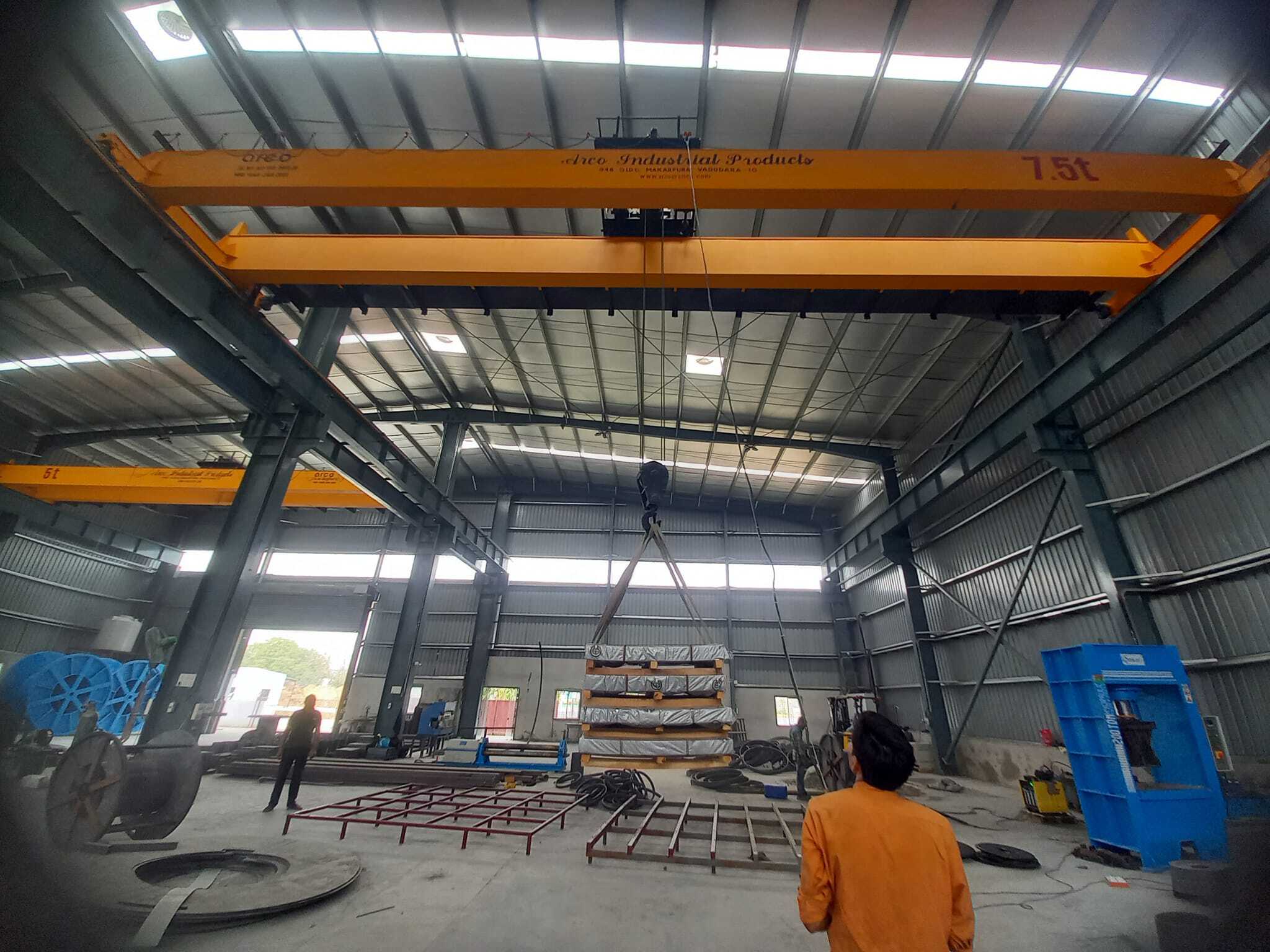Dg Eot Cranes - Heavy-duty Steel Frame, High Precision Load Capacity And Versatile Operation