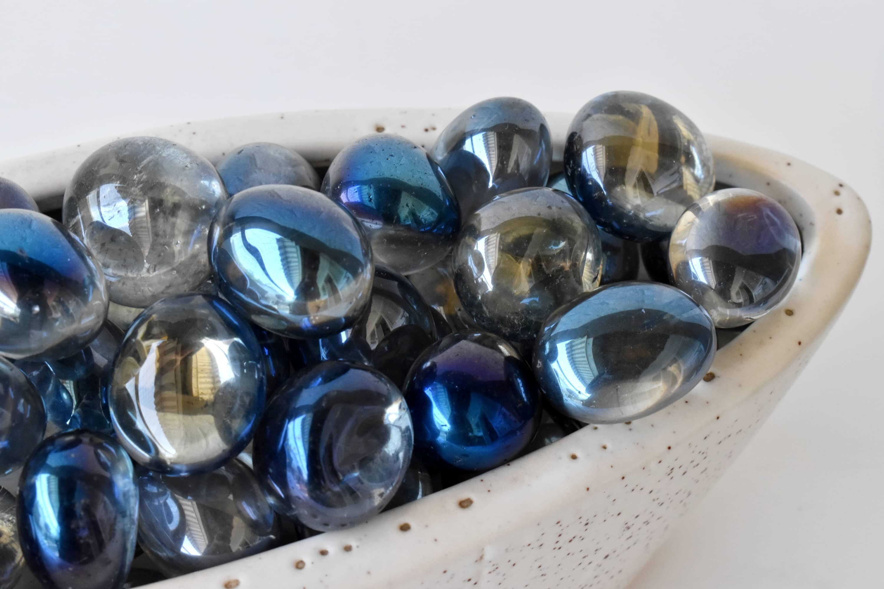 Aura Quartz Labradorite Tumbled Stones - 18-25mm Size Aaa Grade Natural Healing Crystals For Jewelry And Healing Practices