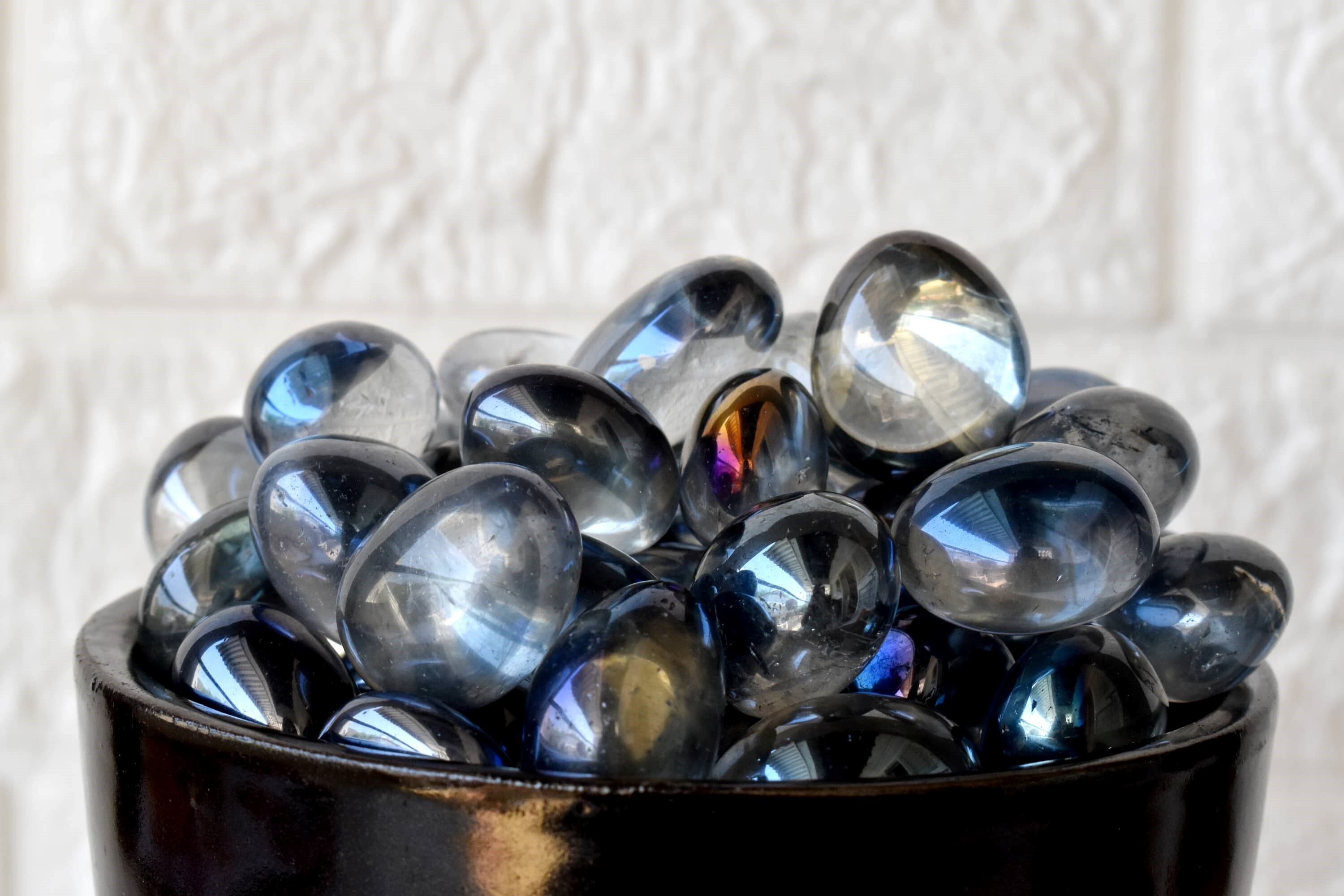 Aura Quartz Labradorite Tumbled Stones - 18-25mm Size Aaa Grade Natural Healing Crystals For Jewelry And Healing Practices