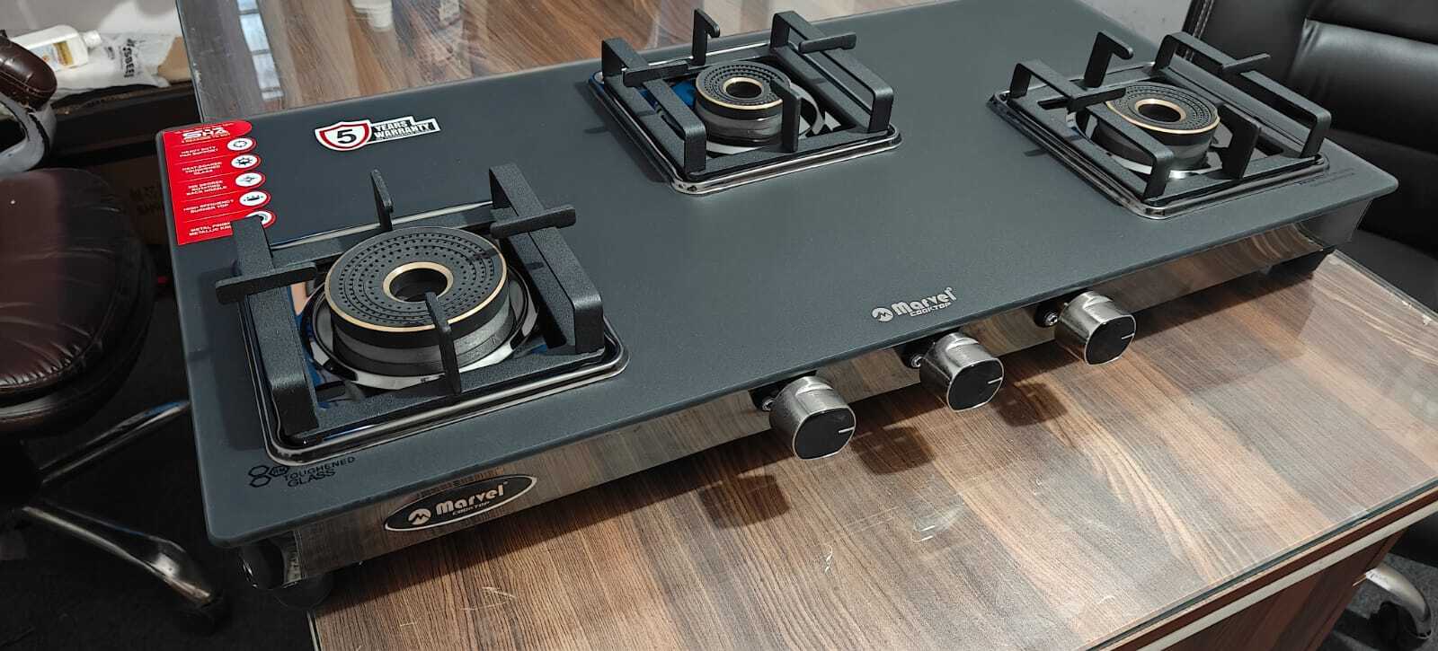 3br Pure Matte Glass With Black Ss Mirror Finish Frame (Panther Burner) - 3 Burners, 7mm Toughened Black Glass, Sparkle Finish Heavy Pan Support, 360â° Rotating Brass Nozzle, Metallic Knob