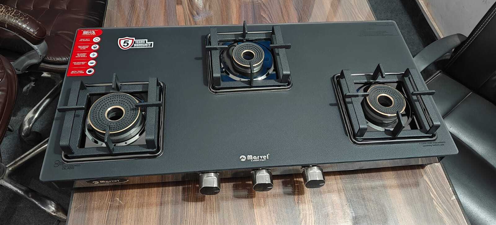 3br Pure Matte Glass With Black Ss Mirror Finish Frame (Panther Burner) - 3 Burners, 7mm Toughened Black Glass, Sparkle Finish Heavy Pan Support, 360â° Rotating Brass Nozzle, Metallic Knob