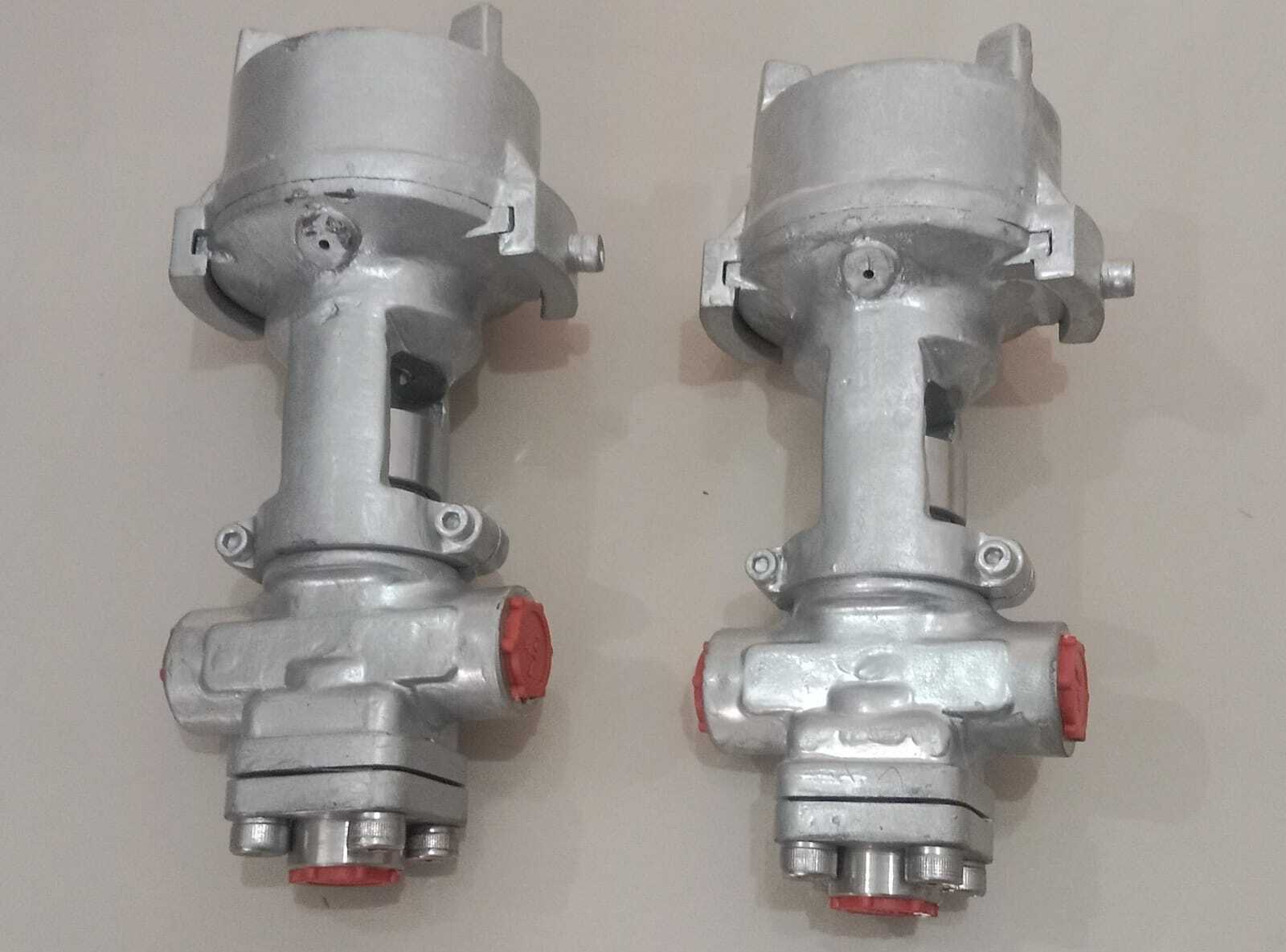 Tpc Series 3 Way Piston Valve - Stainless Steel, Dn25, Silver Color | High Temperature, Pneumatic Power Source, Soft Seat For Steam And Air