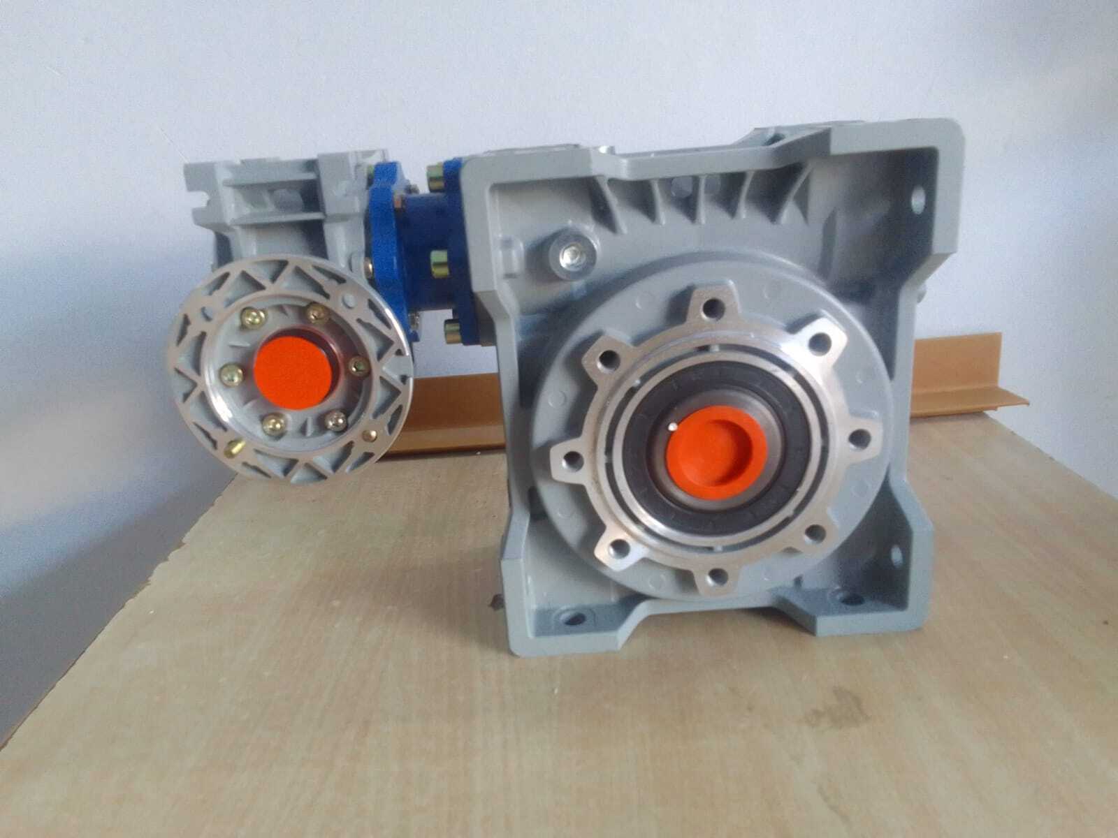 Double Worm Gear Box - Stainless Steel, Various Sizes Available, Silver Color | 415 Volt (V) Commercial Use