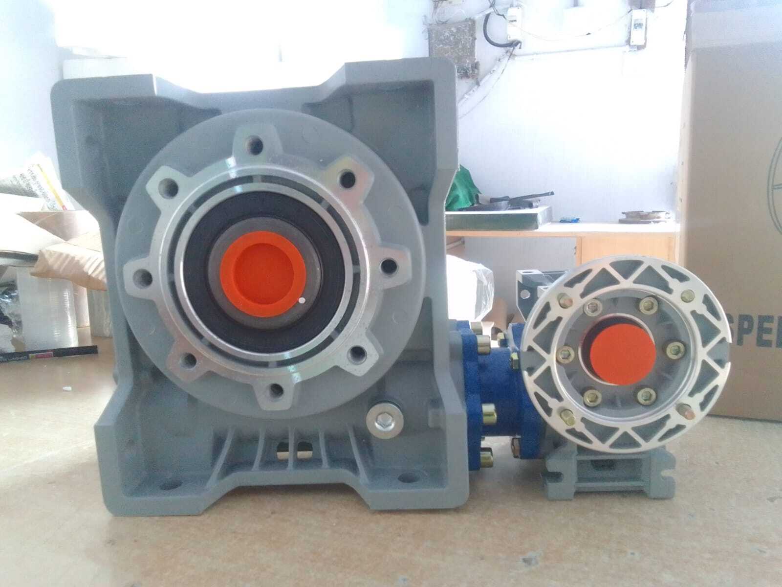 Double Worm Gear Box - Stainless Steel, Various Sizes Available, Silver Color | 415 Volt (V) Commercial Use