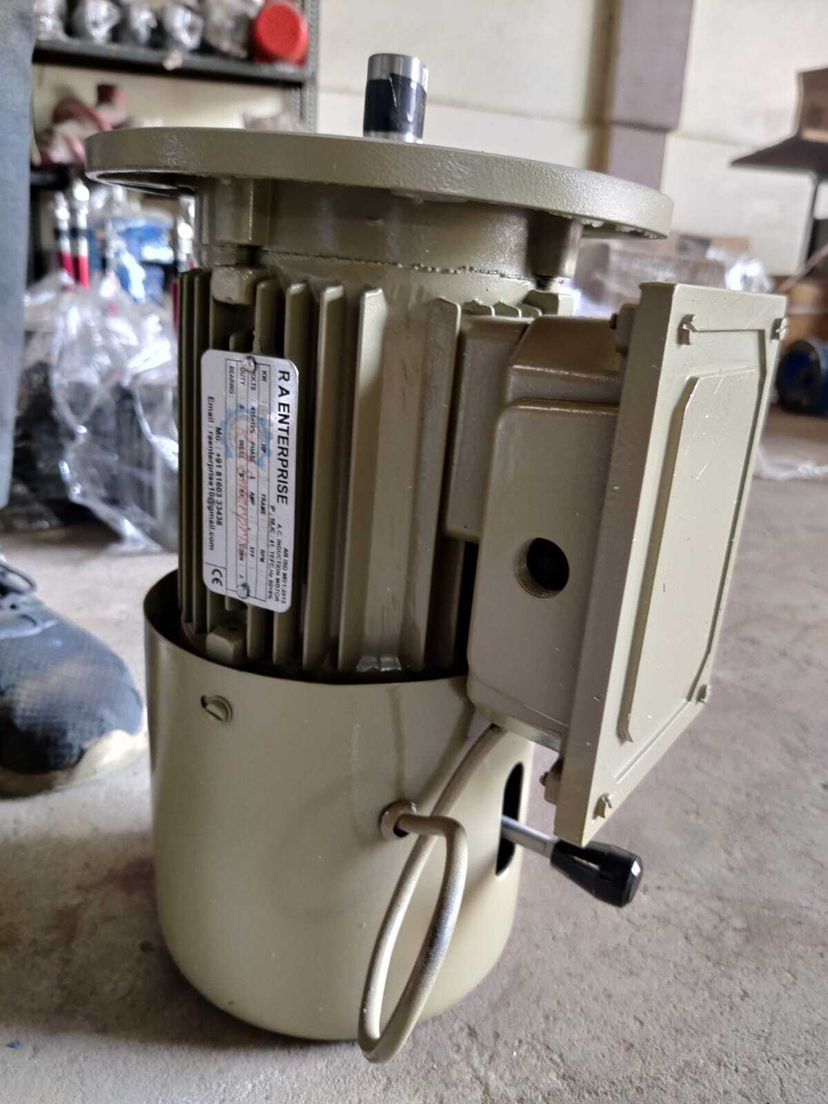Silver Ac Ind Brake Motor