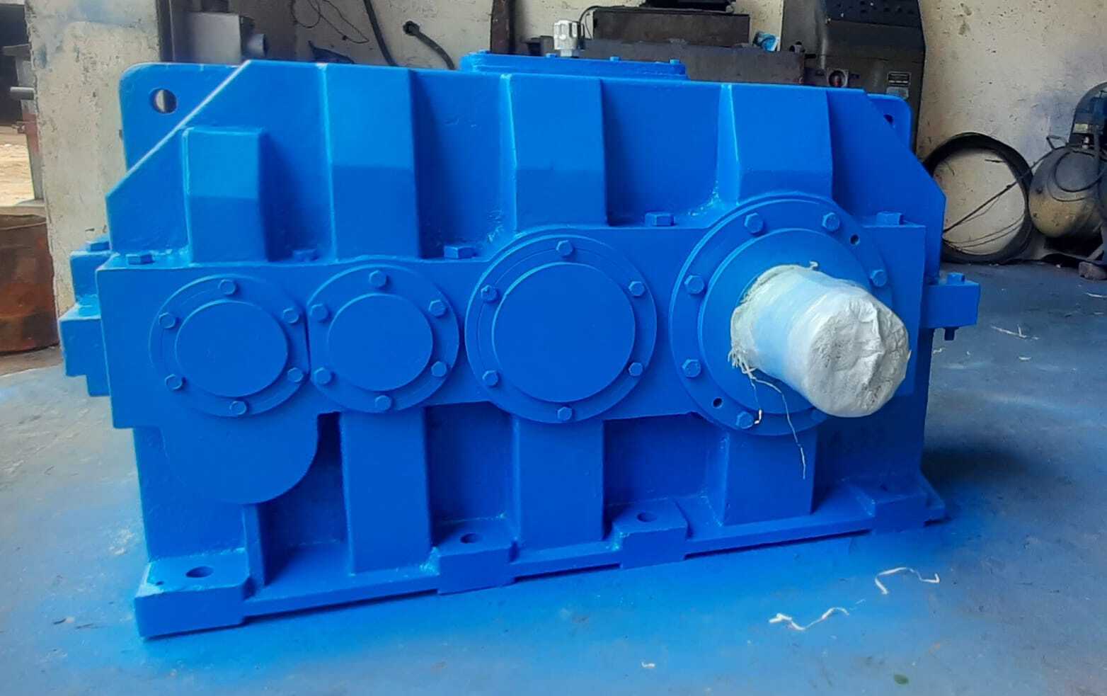 Bevel Helical Gearbox - Stainless Steel Various Sizes Vibrant Blue Color | Bevel Gears Helical Tooth Profile 415/220 Volt Commercial Use