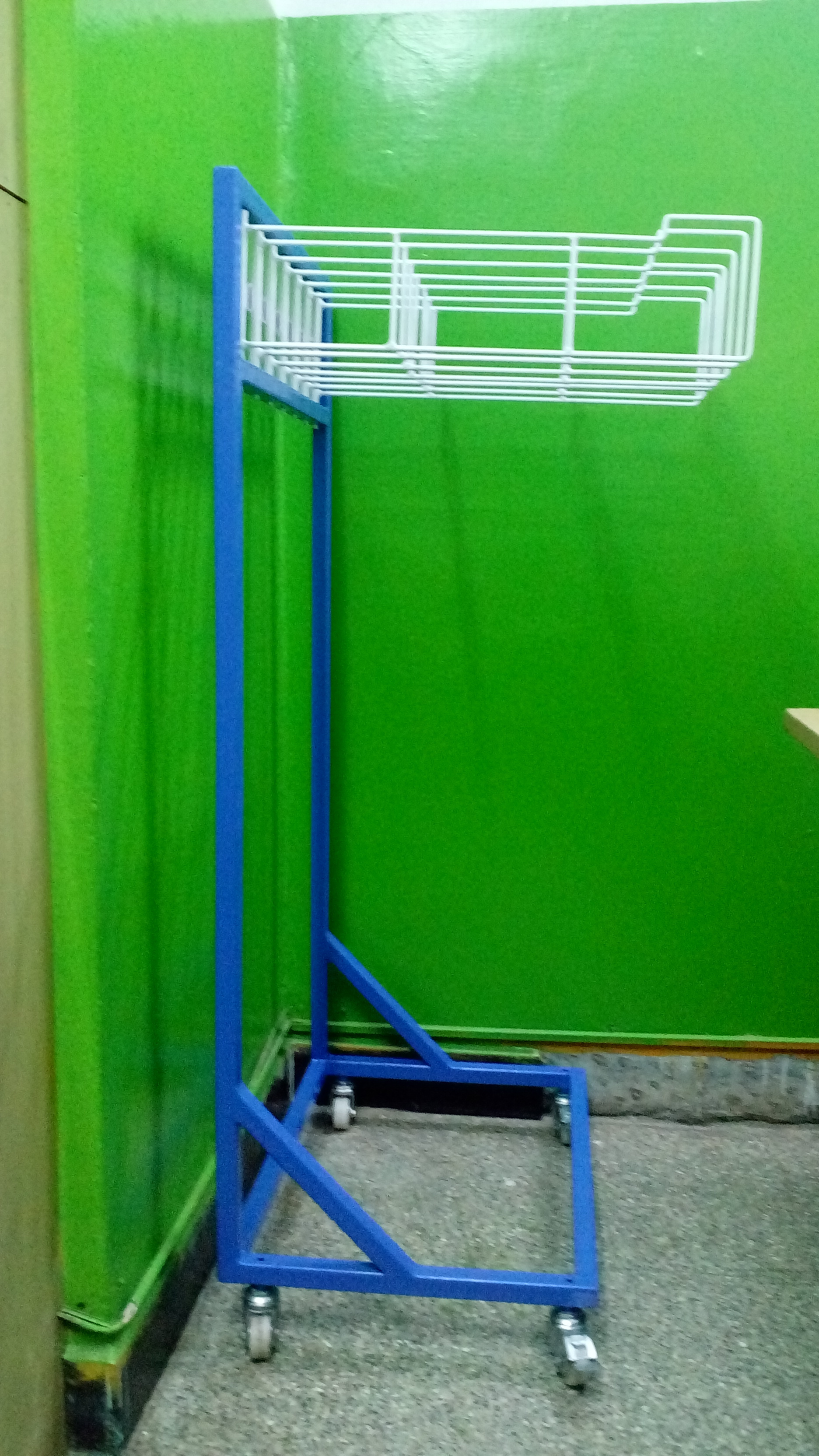 Apron Stand