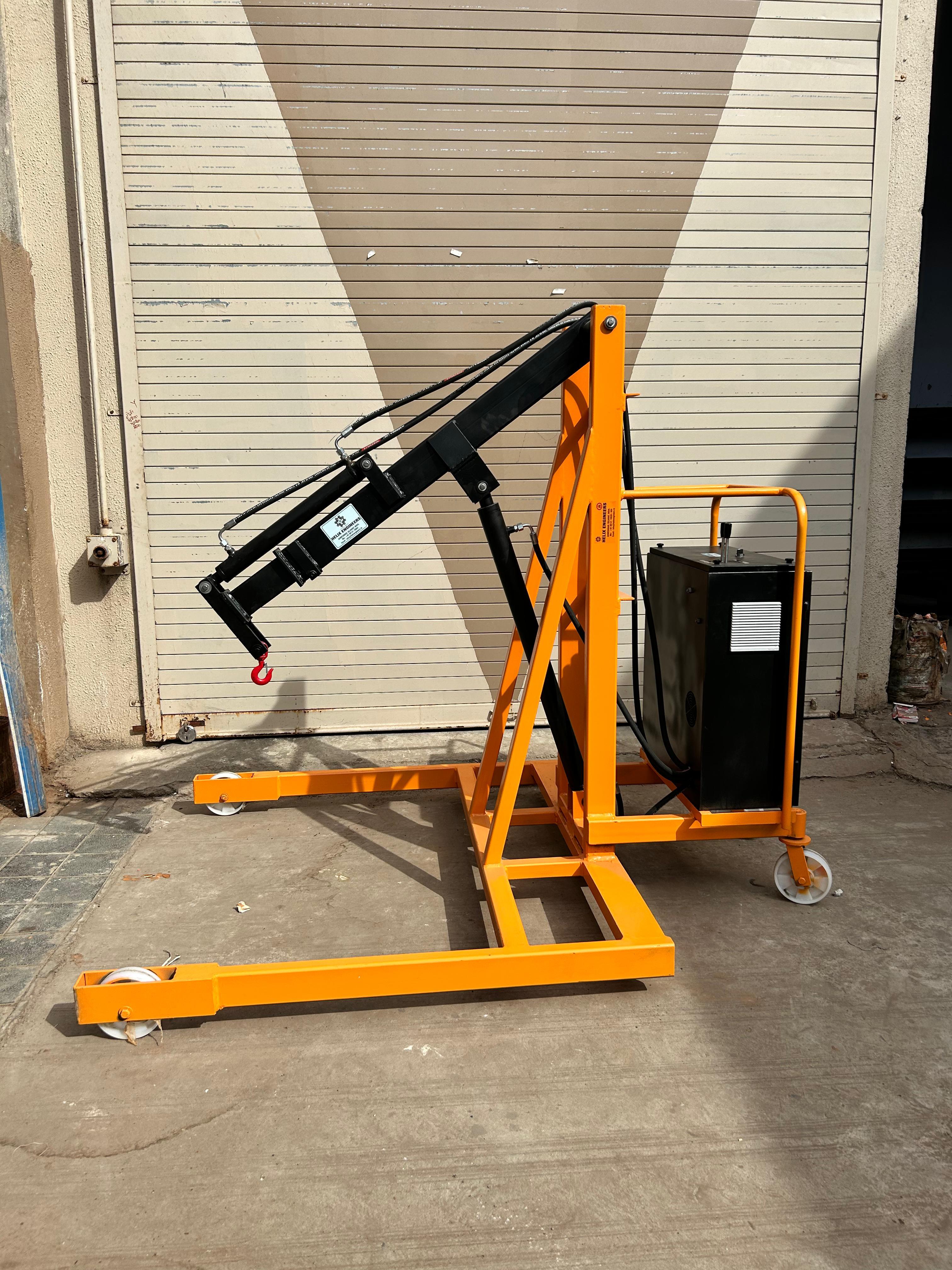 Electric Floor Crane Application: Factory