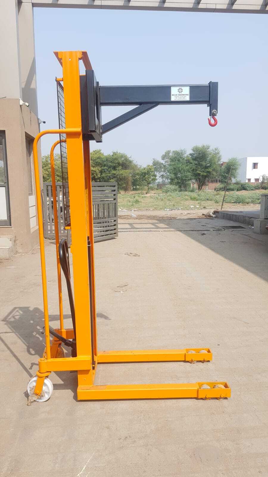 Yellow/orange/red Manual Hook Stacker