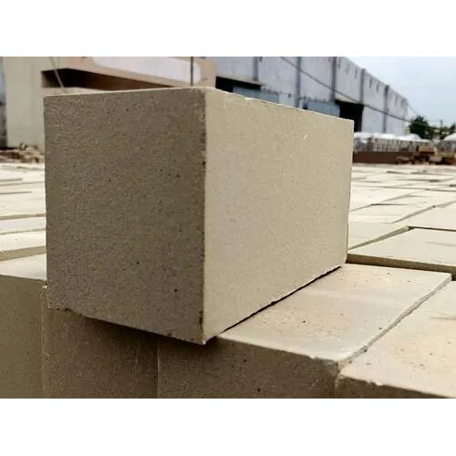 Chemical Resistance Bricks - Clay & Quartz, 9 Inch Size, Solid Porosity, Acid-Resistant, High Load-Bearing Capacity