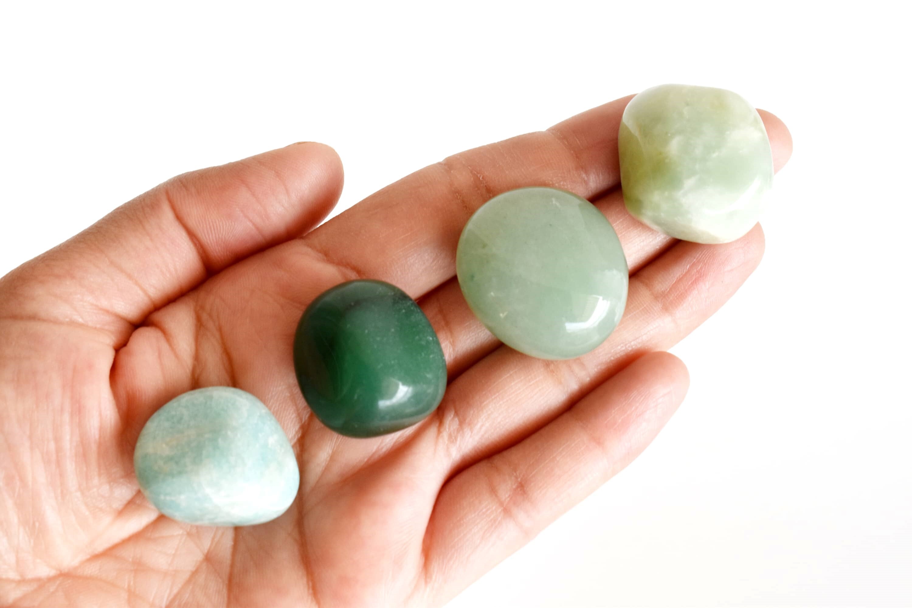 Heart Chakra Crystal Kit - 8mm Round Beads Bracelet, 4pcs Tumbled Stones, 20-25mm Natural Gemstones: Green Jade, Green Aventurine, Phrenite, Amazonite