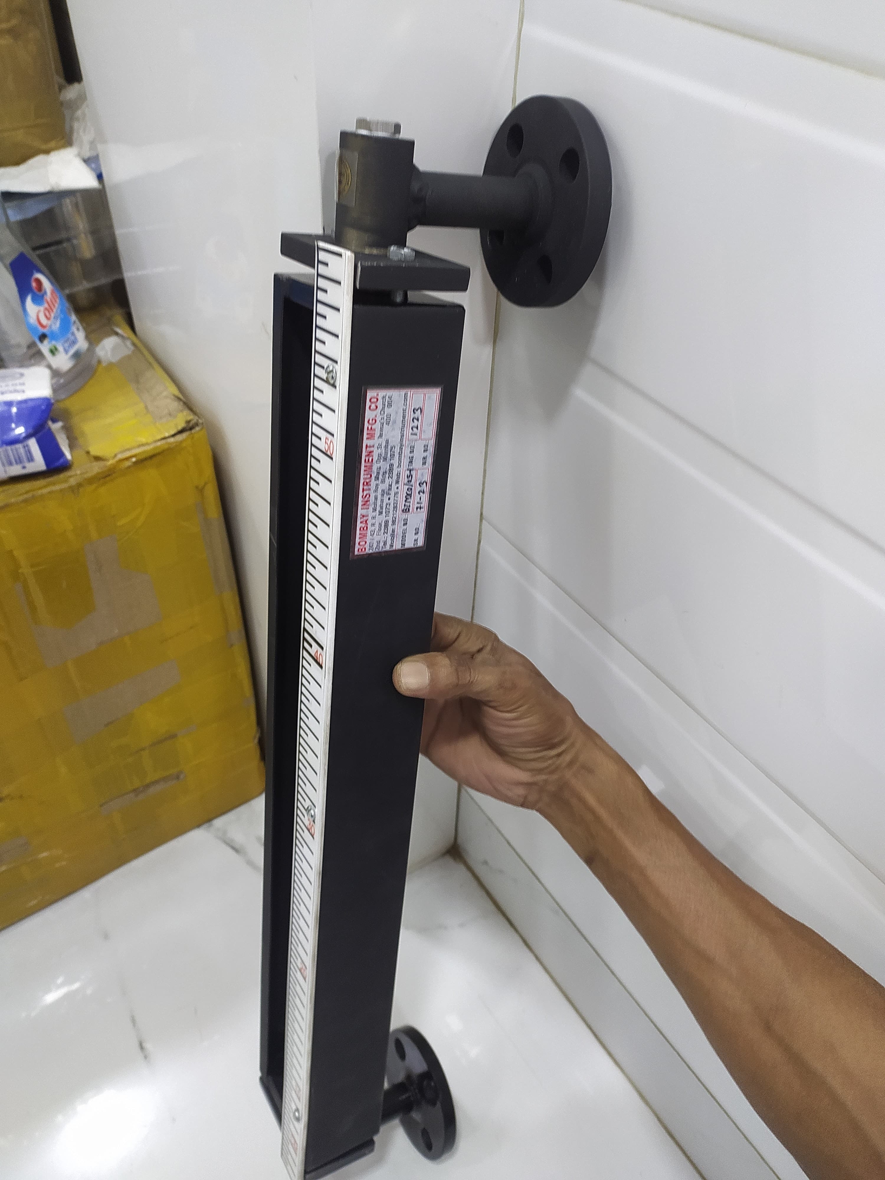 Side Mounted Tubular Level Indicator - Application: Industrial/lab