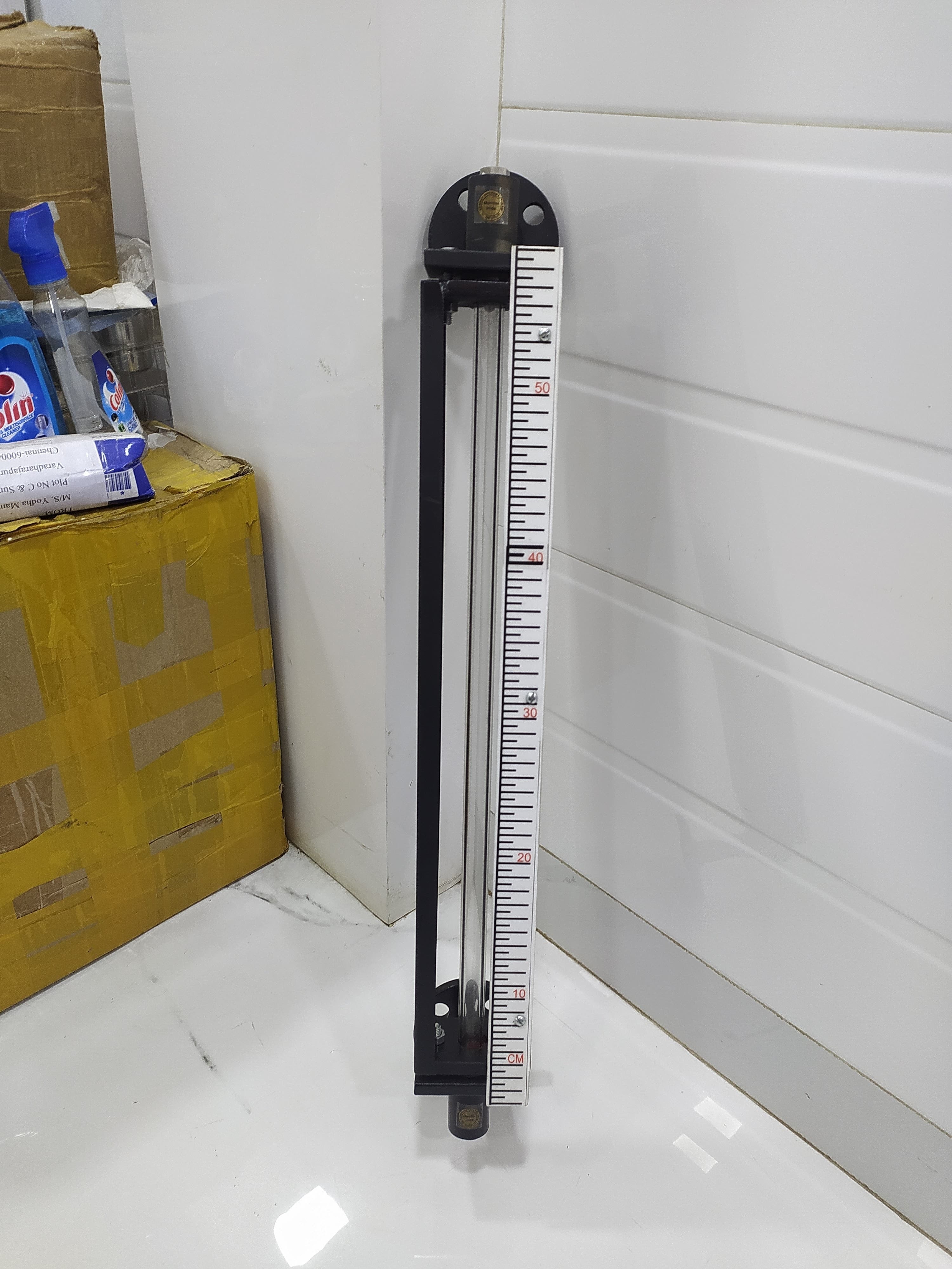 Side Mounted Tubular Level Indicator - Application: Industrial/lab