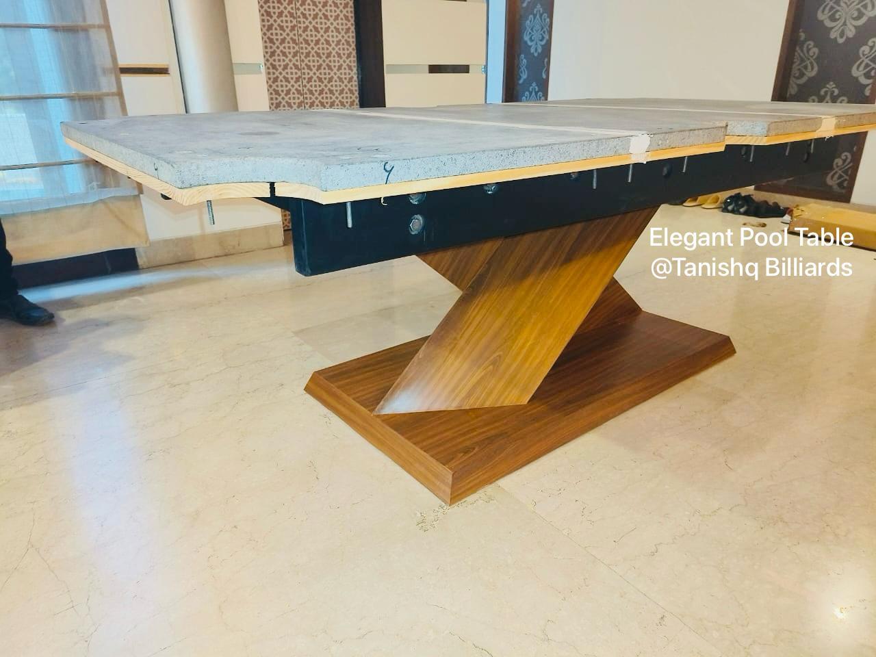 Imported Elegant Pool Table - Cue Forearm: Ash Wood