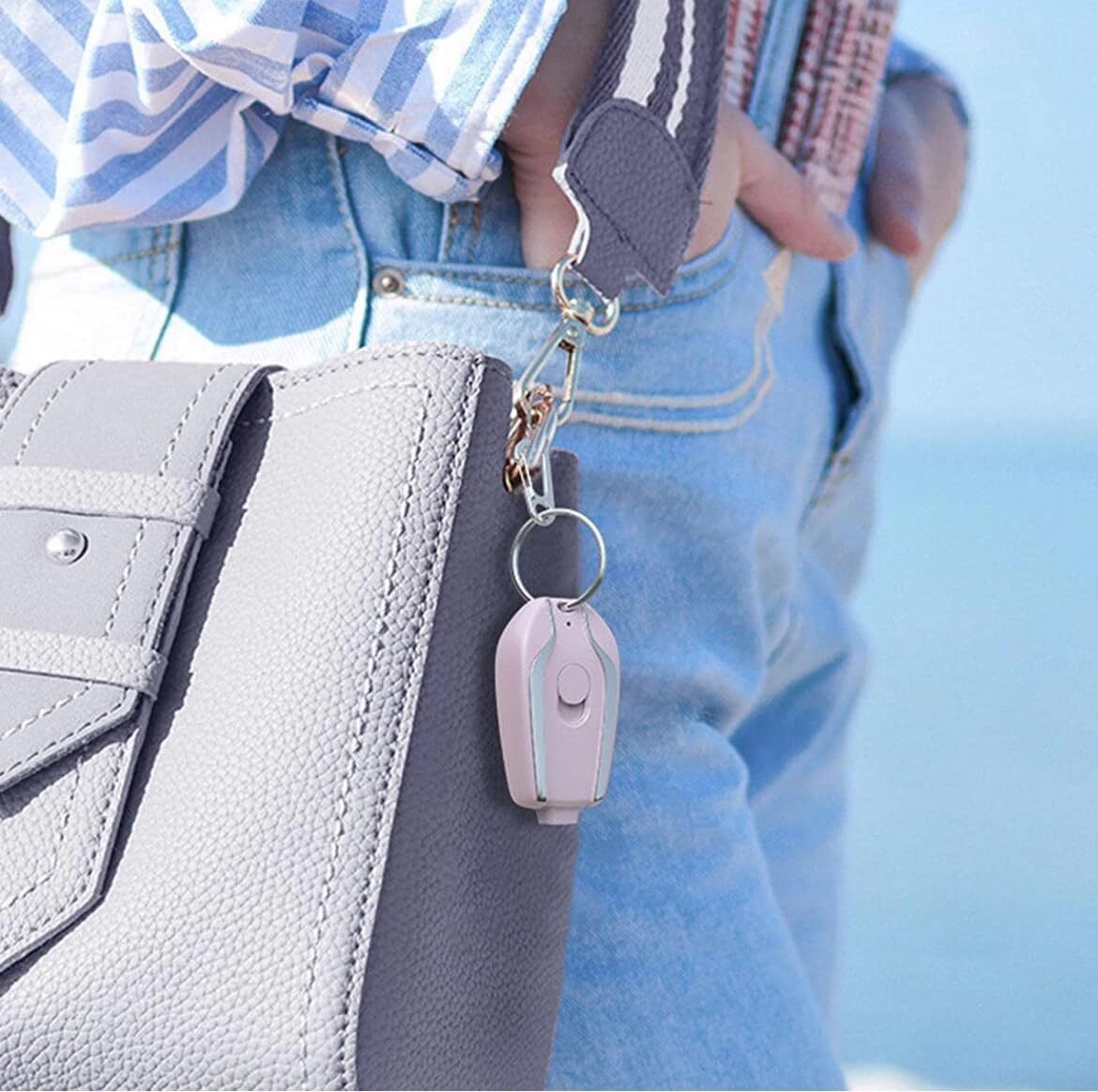 Small Portable Emergency Key Chain Power Bank (C Pin)
