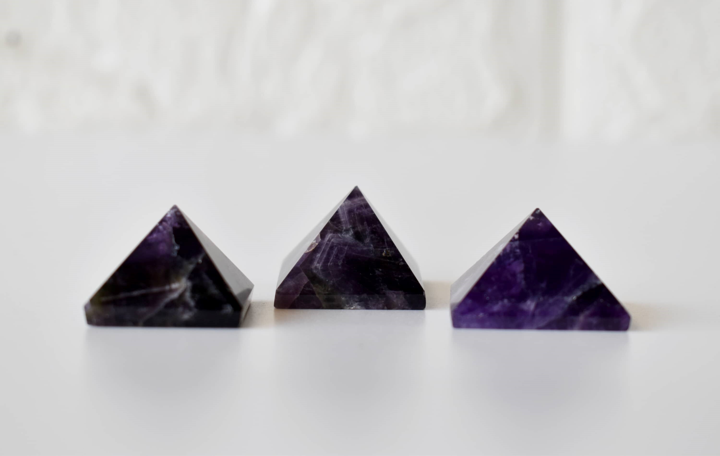 Amethyst Crystal Pyramids, Energy Crystal Stone - Size: 1 Inch | High-quality Amethyst, Polished Finish For Smooth Shine, Pyramid Shape For Energy And Focus