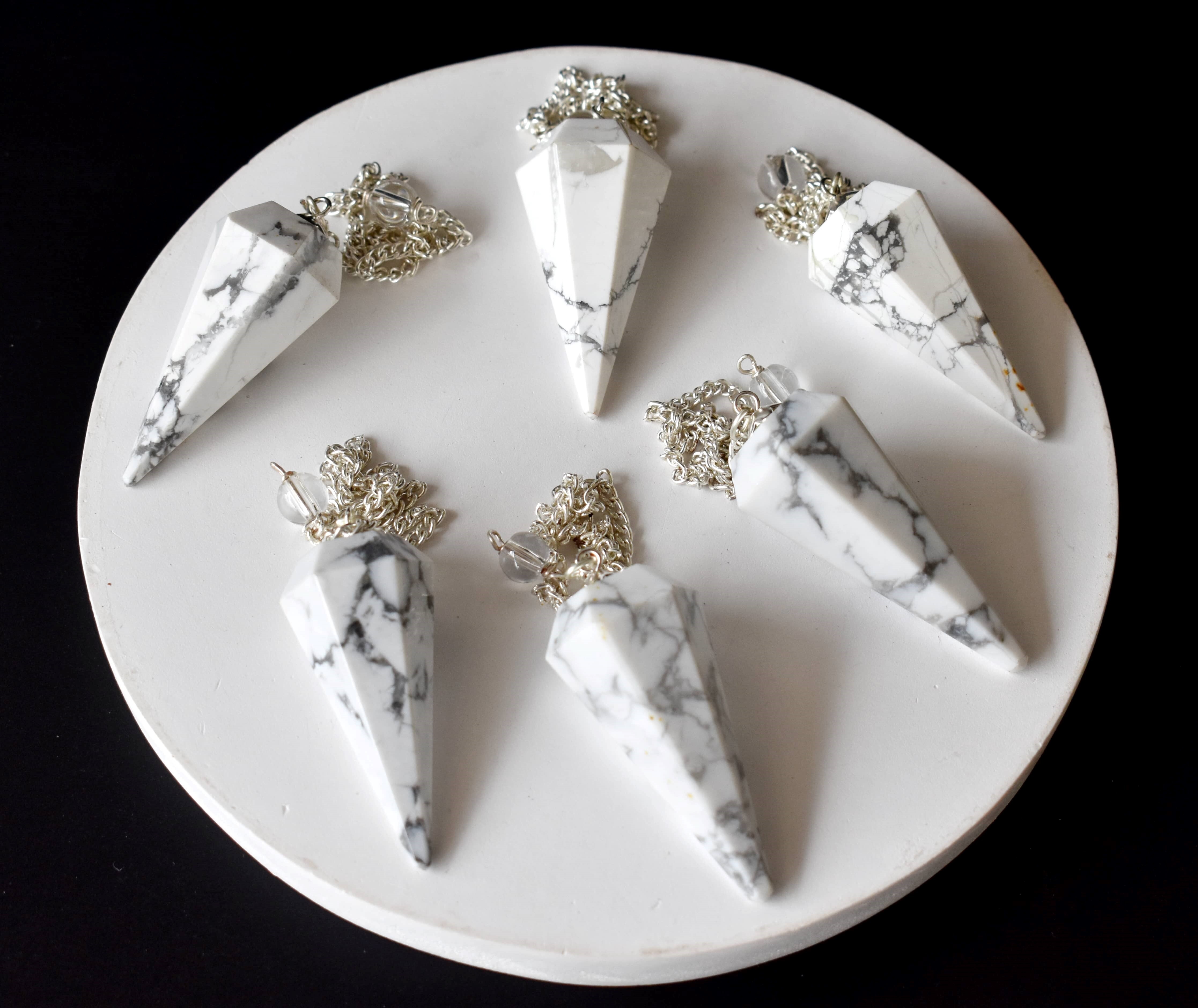 Howlite Faceted Cone Reiki Pendulum, Crystal Healing Gemstone - Grade: Aaa