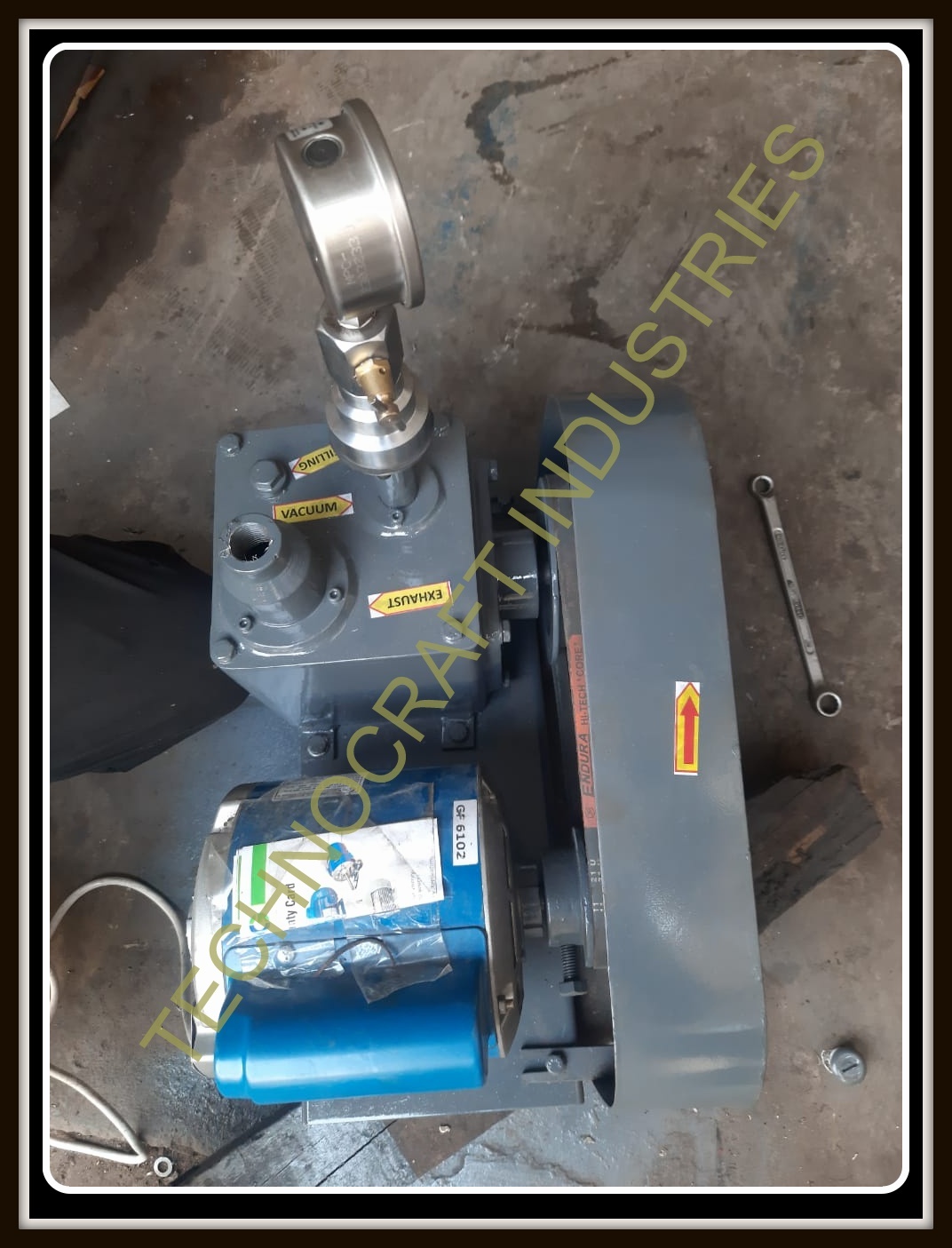 Laboratory Vacuum Pump - Cast Iron, Size Options Available, Blue Color | Flow Rate 3.06 Mâ³/hr To 600 Mâ³/hr, Max Suction 760 Mm Hg, Oil Seal Sealing