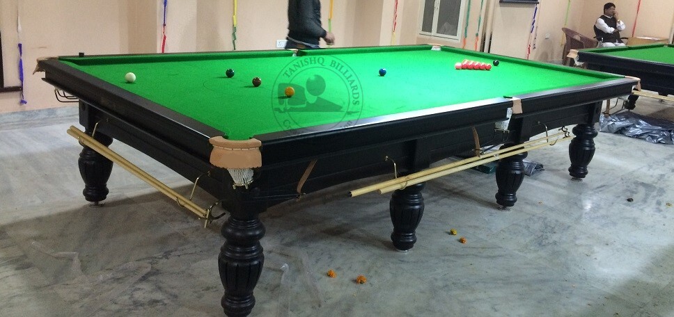 Imported Platinum Snooker Table - Cue Forearm: Ash Wood