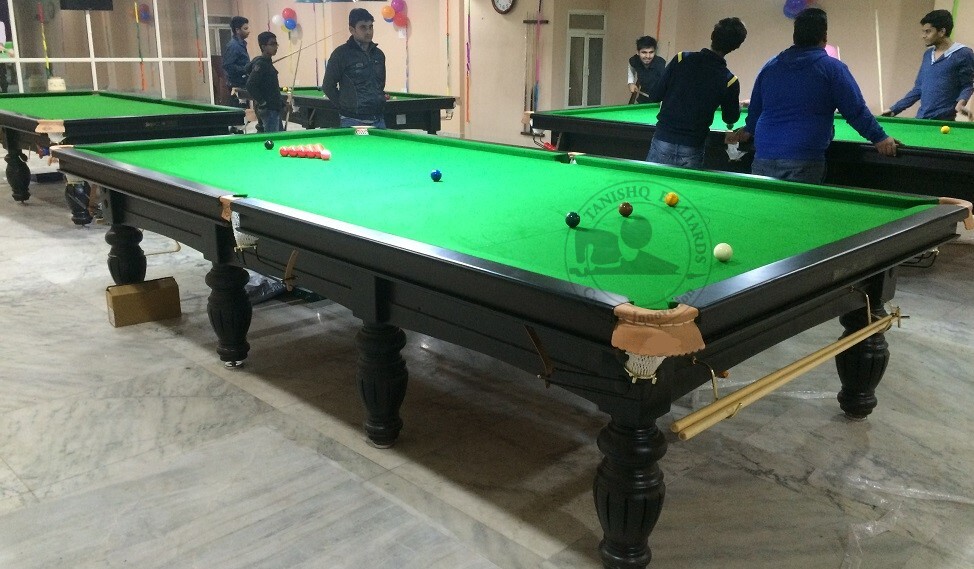 Imported Platinum Snooker Table - Cue Forearm: Ash Wood