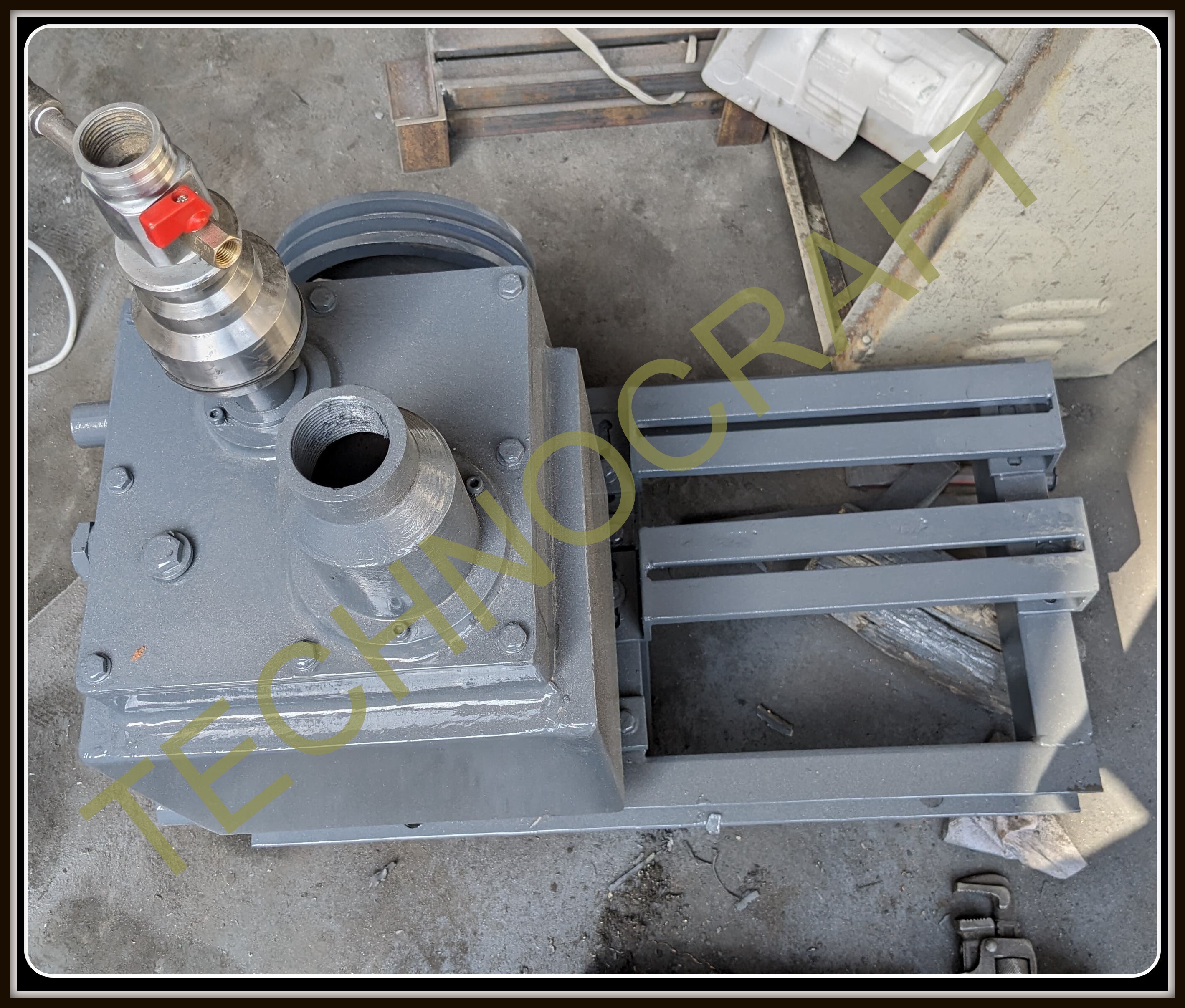 Double Stage Vacuum Pump - Cast Iron, Blue | Oil-sealed, High Efficiency, Non-return Valve, 50-10000 Lpm Flow Rate, 760 Mmhg Max Suction, Ideal For Dehydration Processes, Distillation, Vacuum Metallurgy
