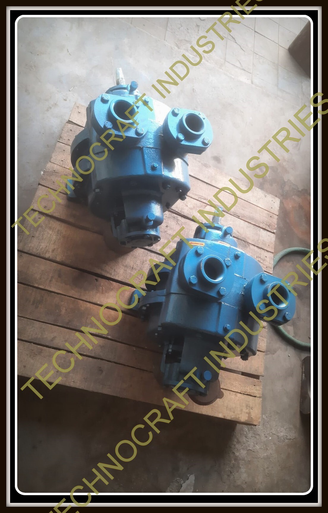 Single Stage Water Vacuum Pump - Color: Blue