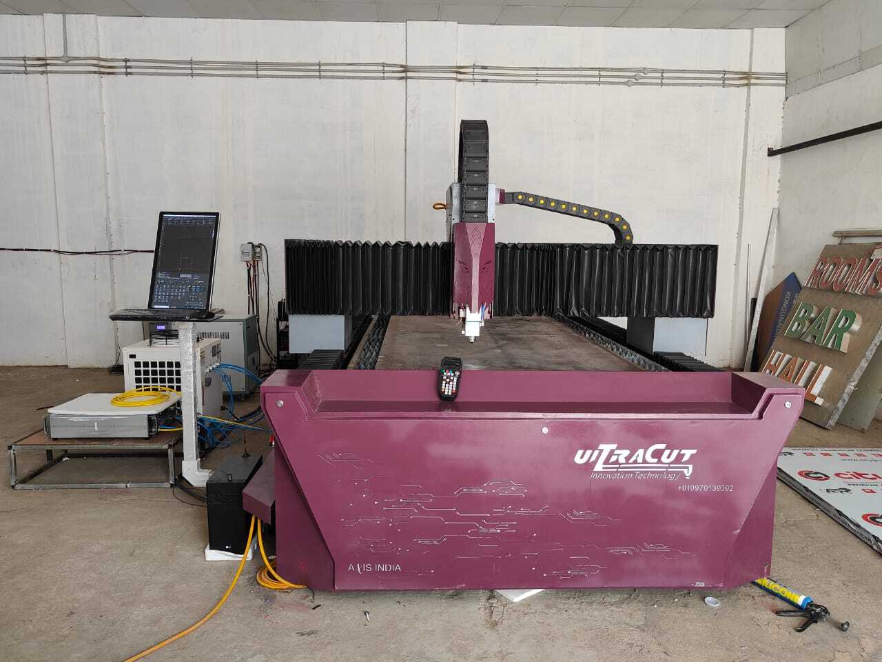 Laser Cutting Machine - Metal 1550x3100mm , Fiber Laser Technology, Weihong Control Software, Automatic Cnc System, Water Cooling, 2-year Warranty