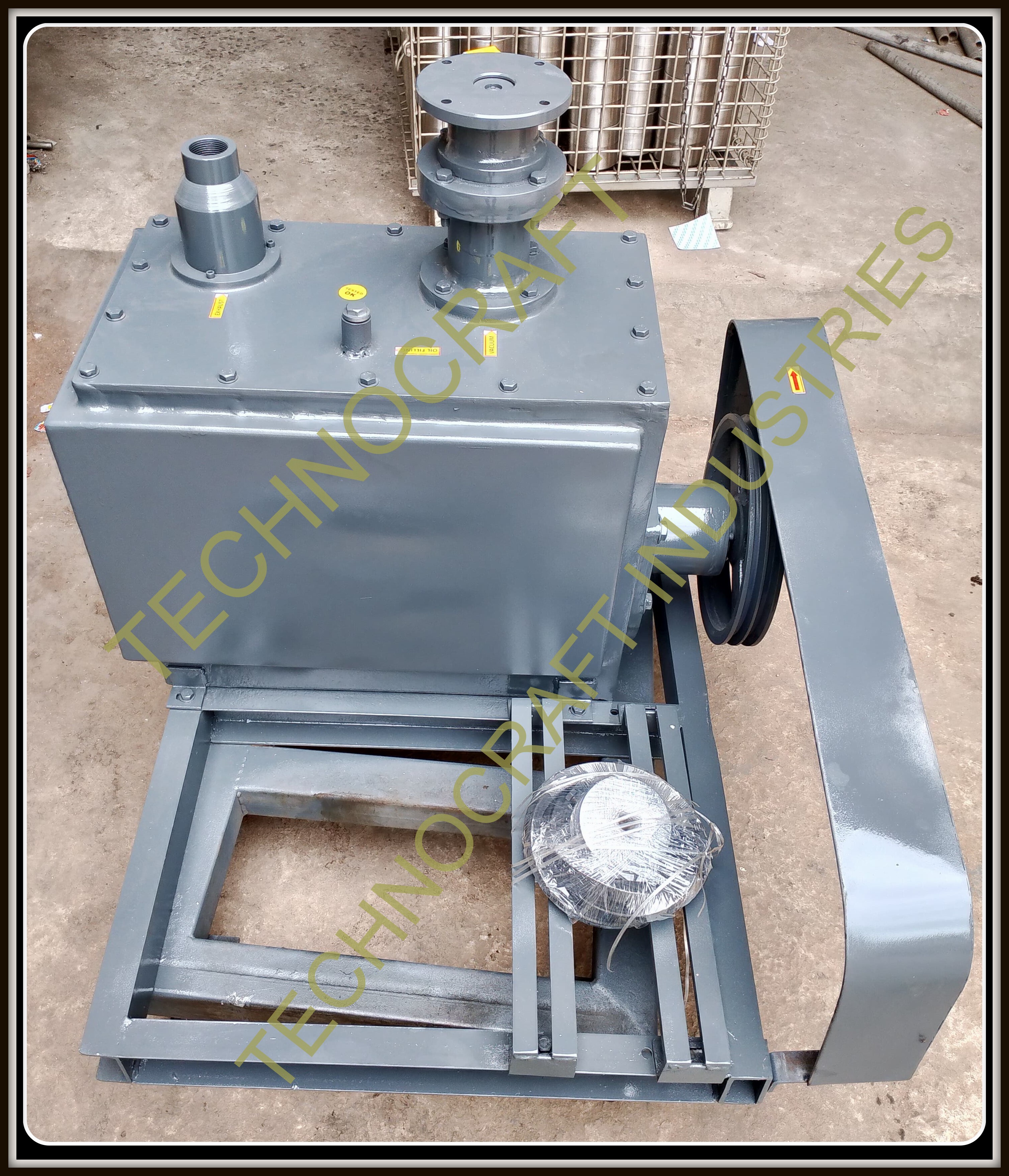 Vacuum Pump For Solvent Extraction - Flow Rate: 85 Ma /Hr To 1080 Ma /Hr