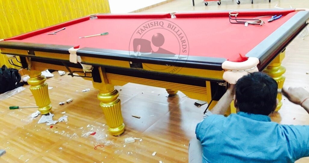 Standard Pool Board Table Cue Forearm: Ash Wood