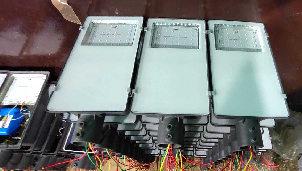 Led Solar Street Light - Complete Set With All Wattage Options | 5-year Warranty, Eco-friendly Lighting Solution